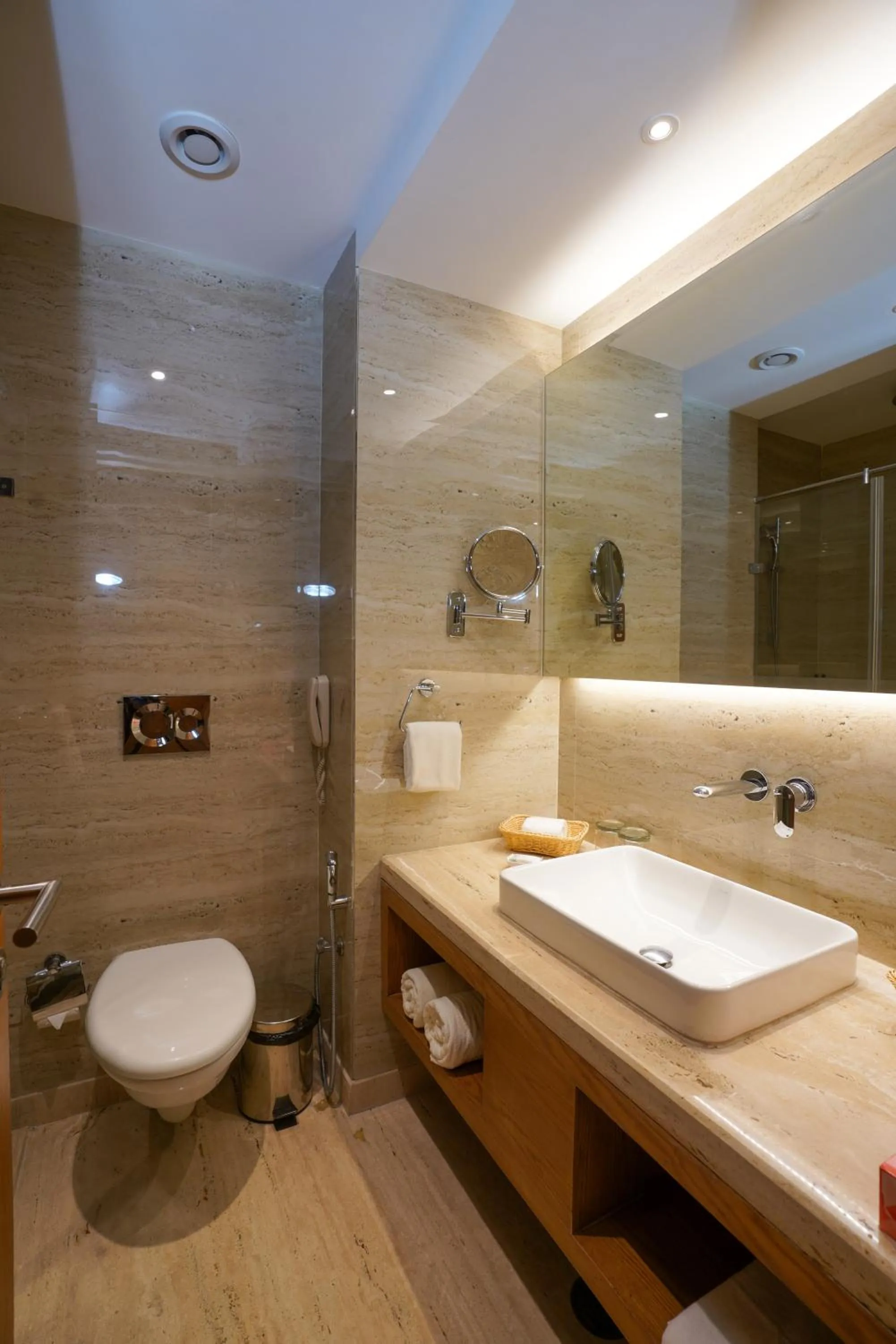 Bathroom in Best Western Plus Chandigarh Mohali