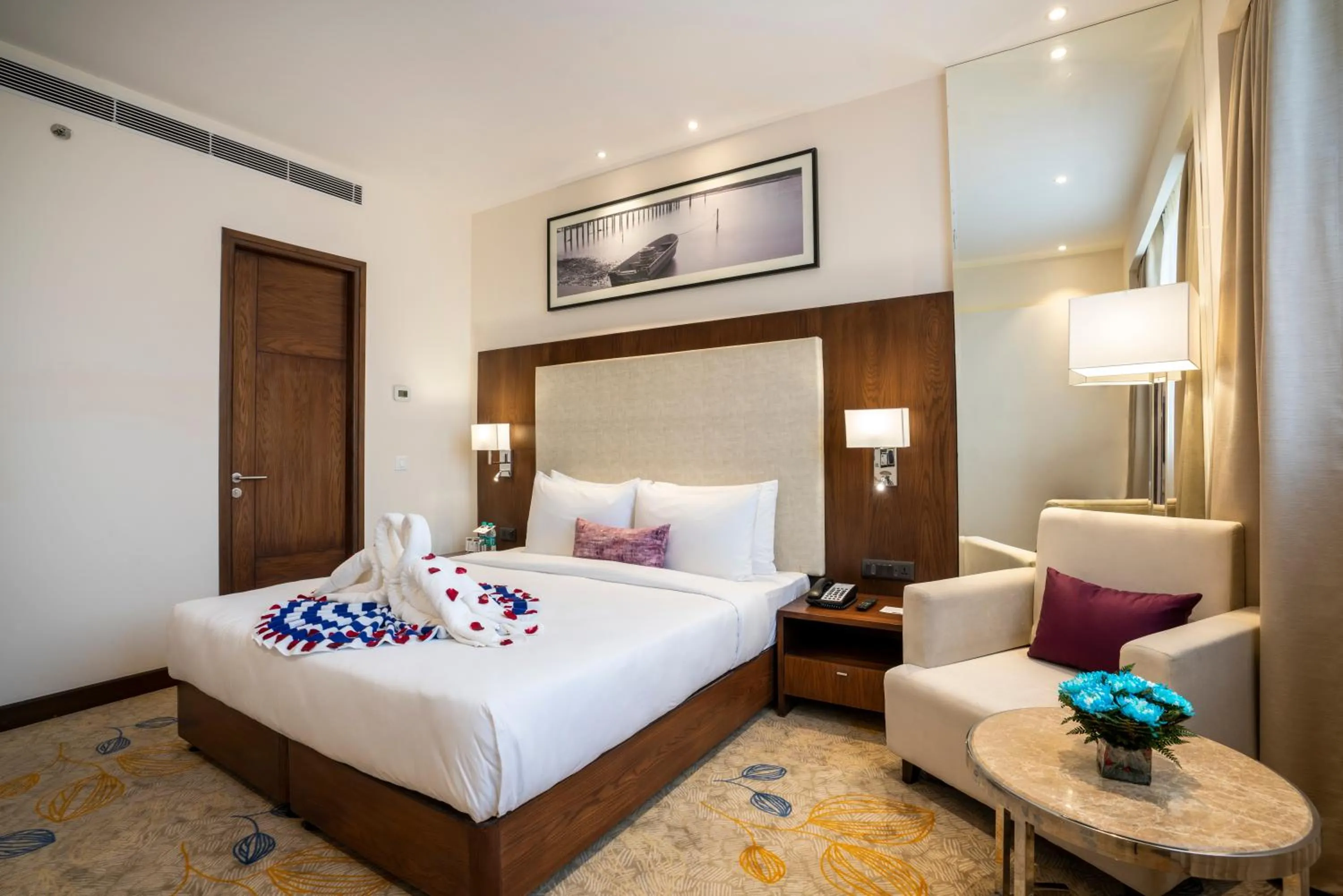 Bedroom, Bed in Best Western Plus Chandigarh Mohali