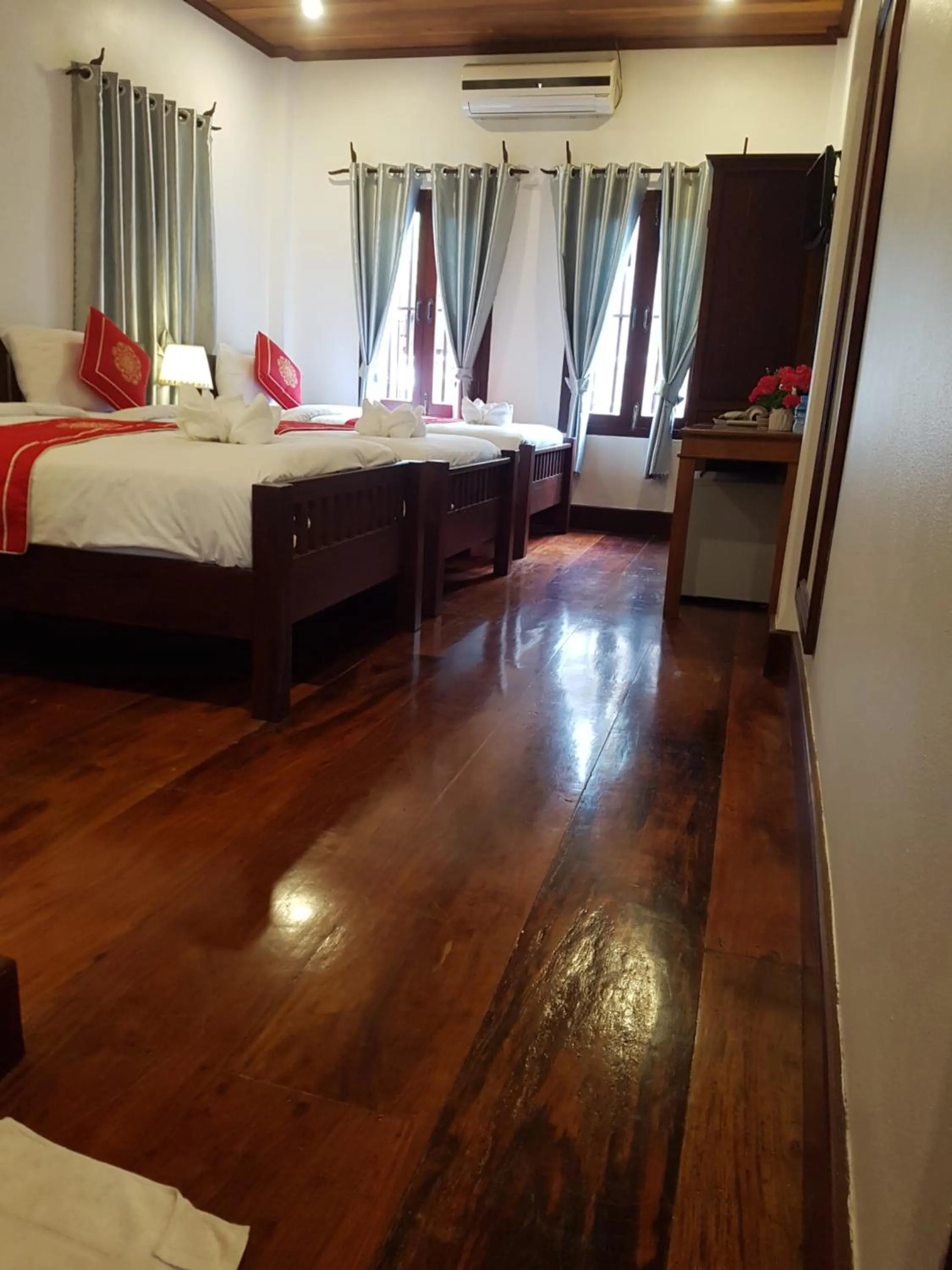 Bed in Luang Prabang Pangkham Lodge