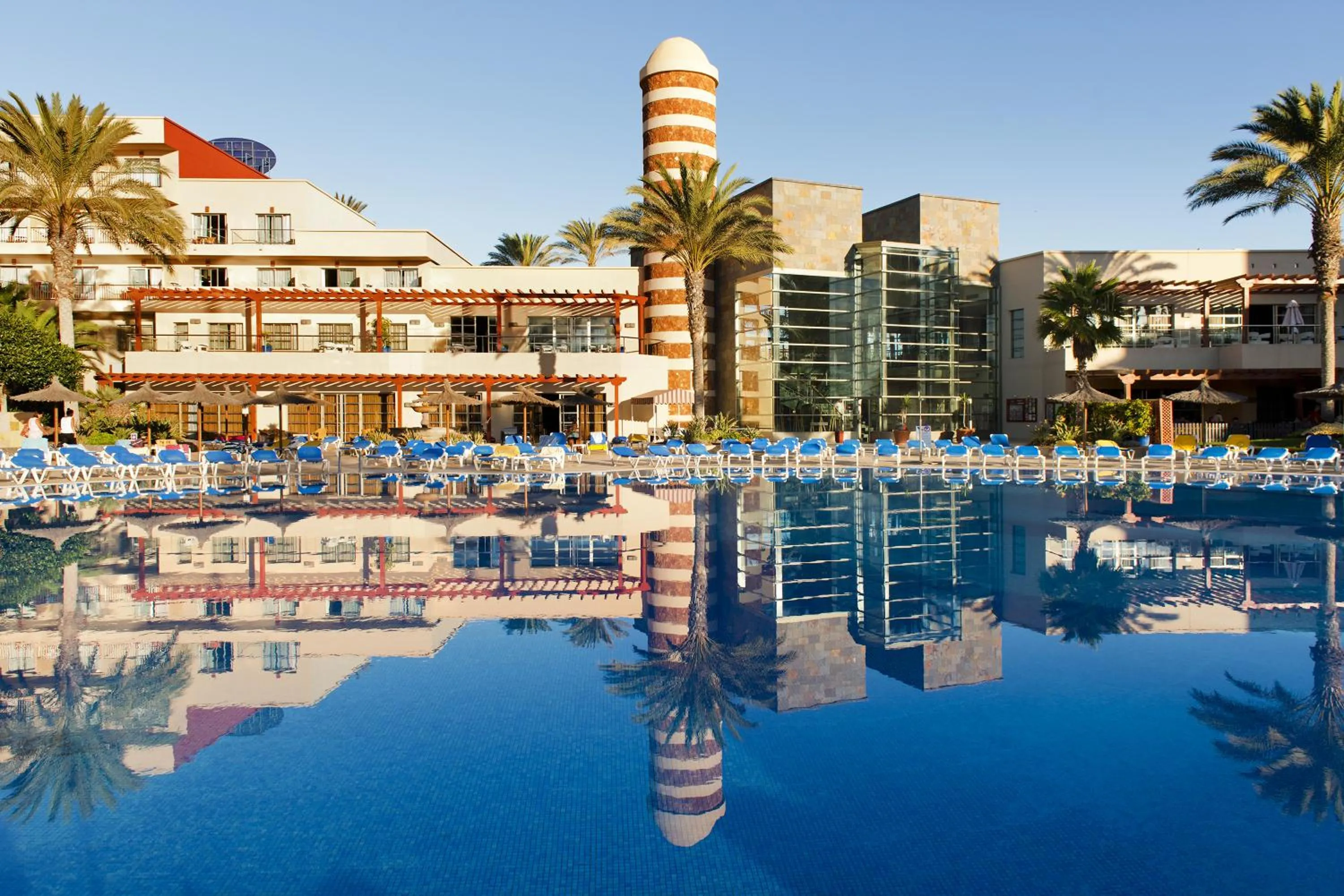 Swimming pool in Elba Carlota Beach & Golf Resort