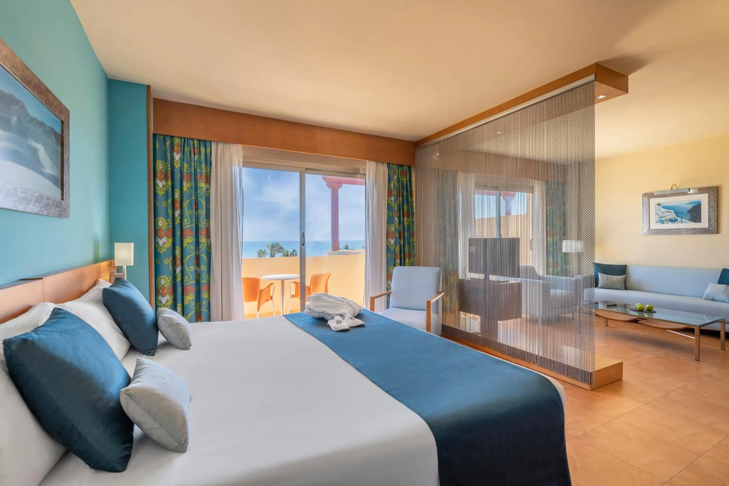 Bedroom, Bed in Elba Carlota Beach & Golf Resort