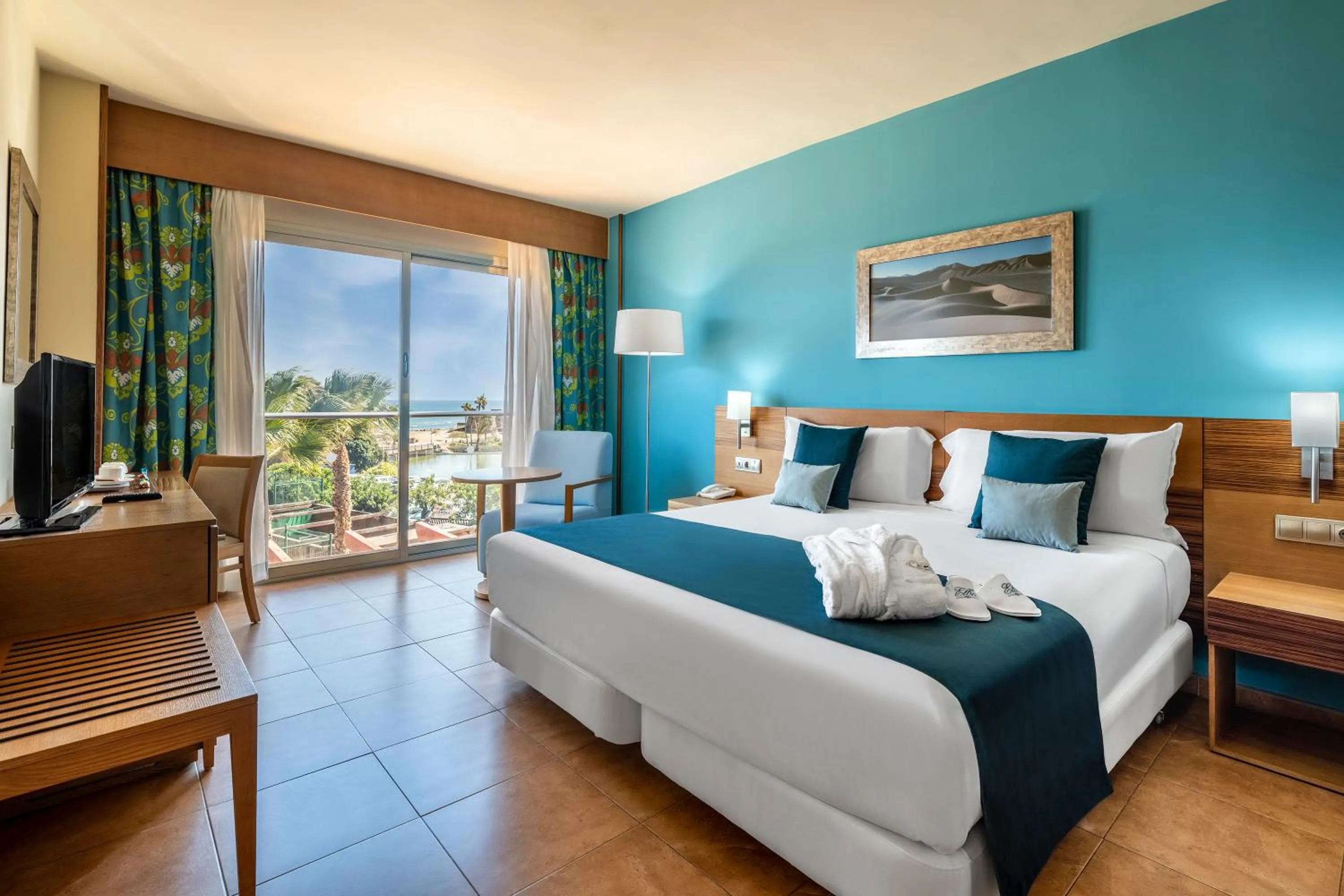 Bed in Elba Carlota Beach & Golf Resort