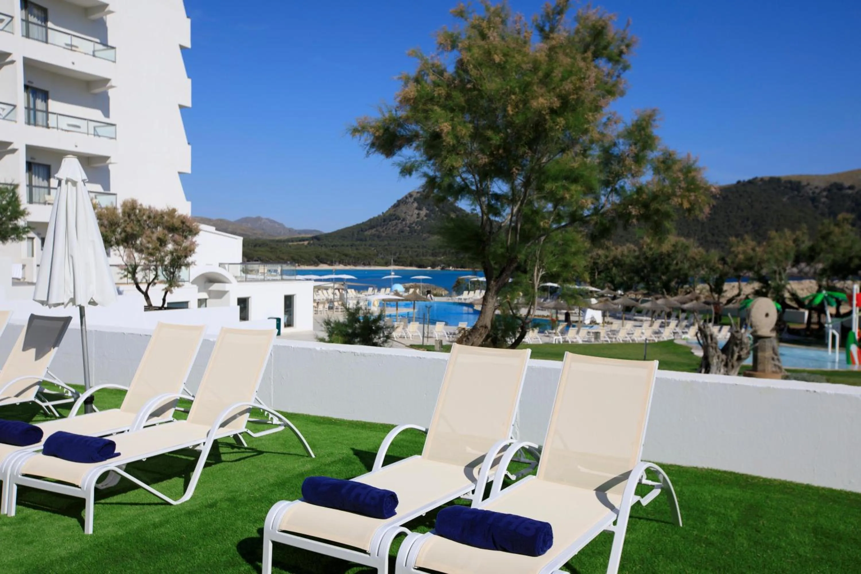 Swimming pool in THB Cala Lliteras - Adults Only