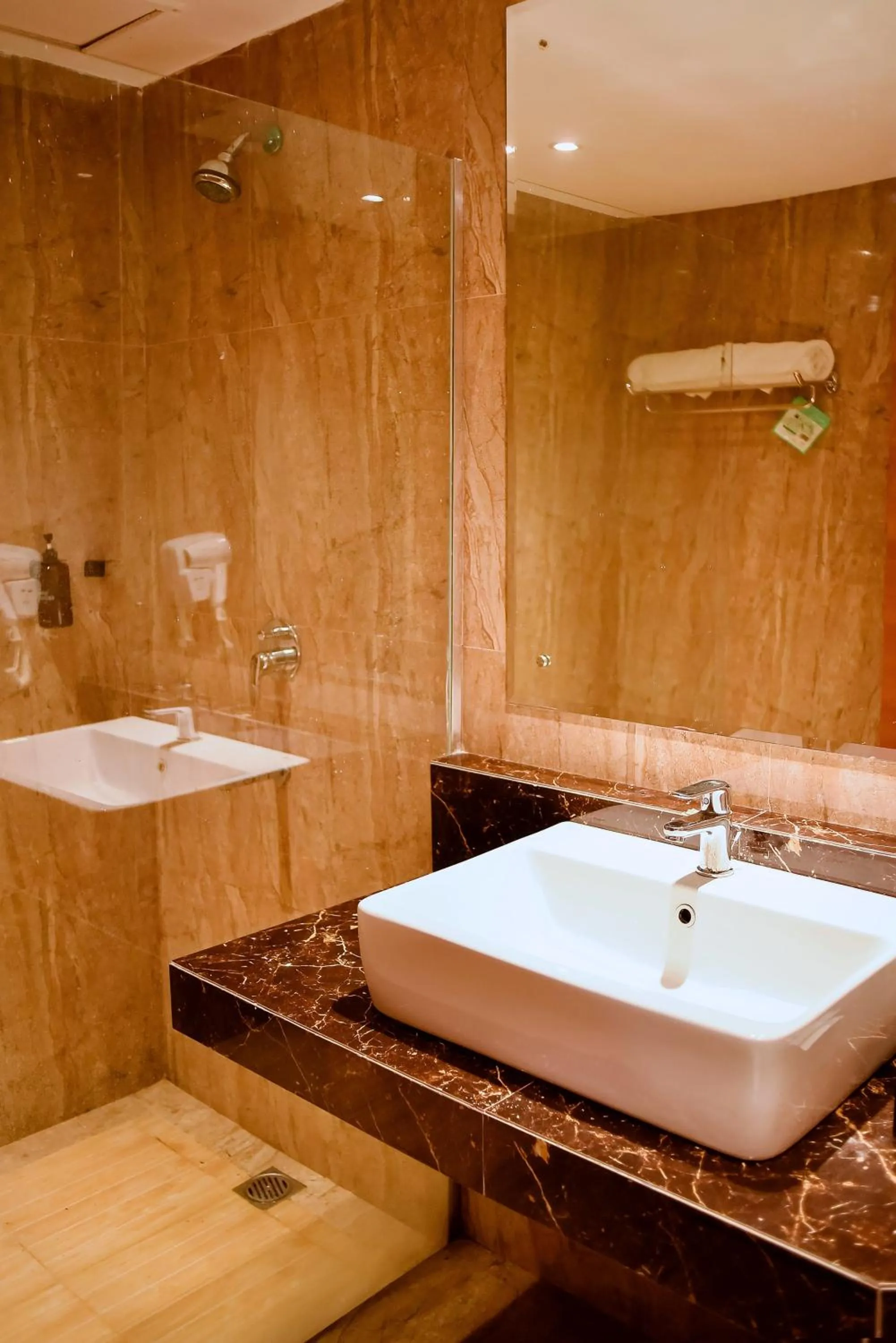 Portola Grand Renggali Hotel Takengon