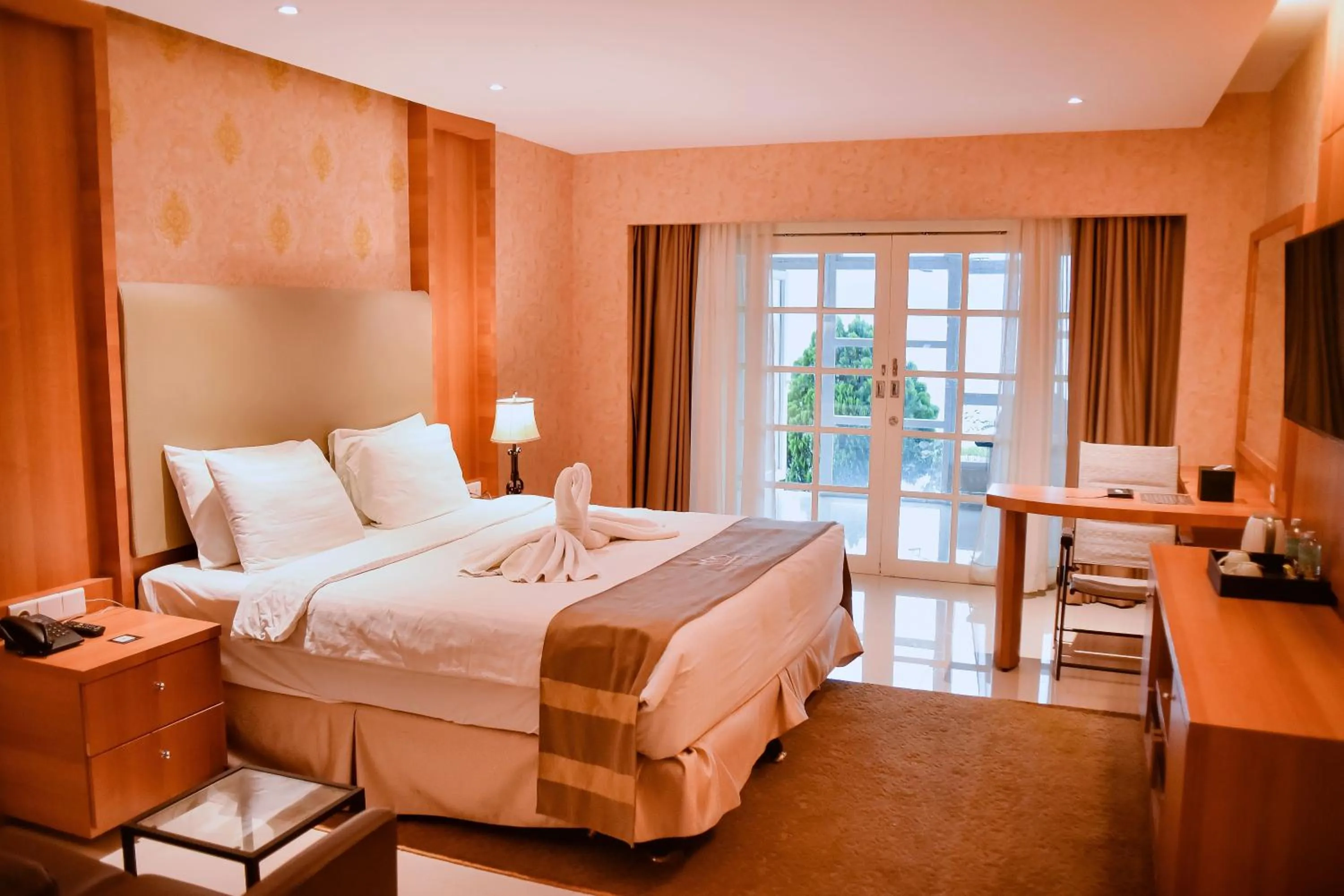 Bed in Portola Grand Renggali Hotel Takengon