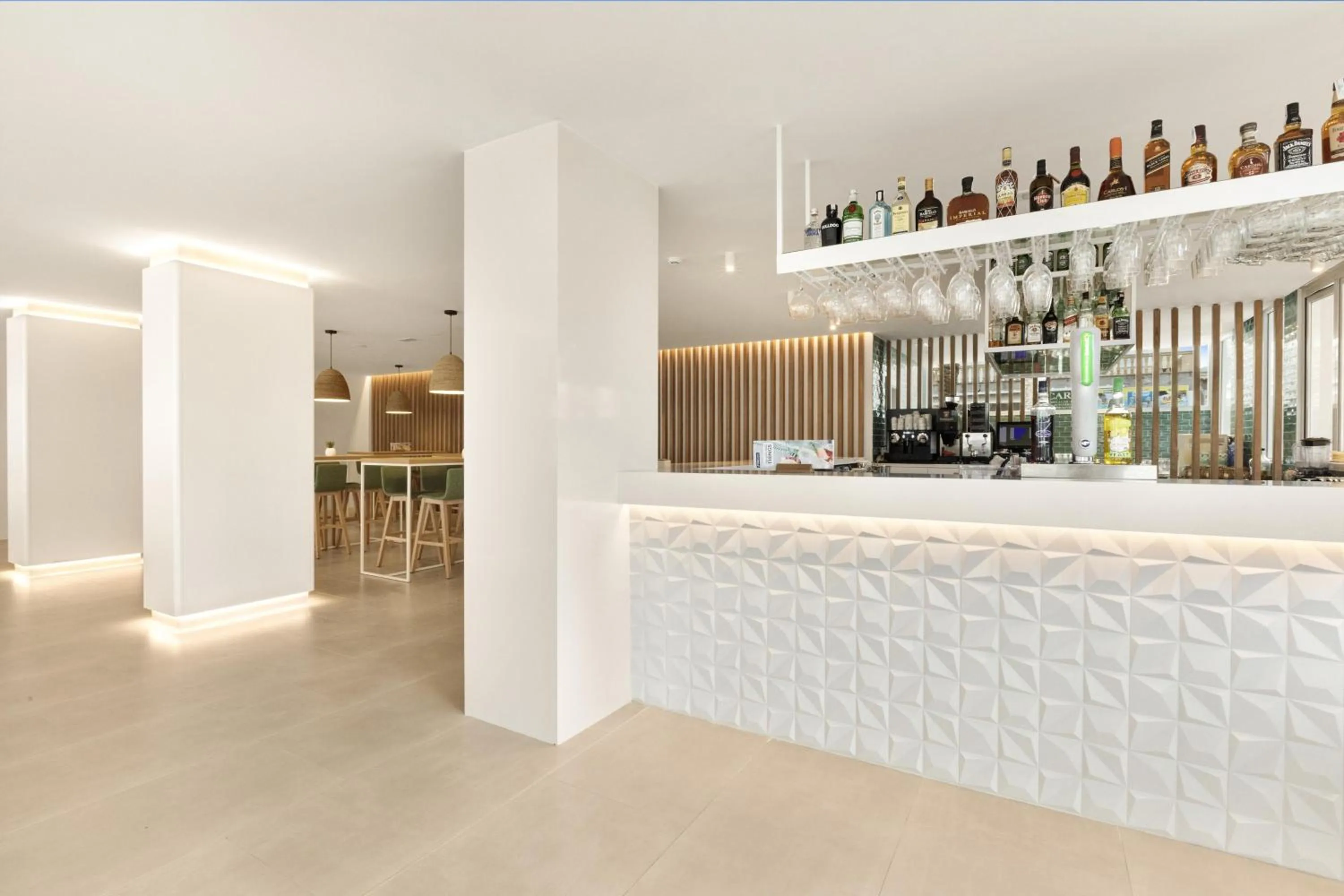 Lounge or bar in THB Gran Playa - Adults Only