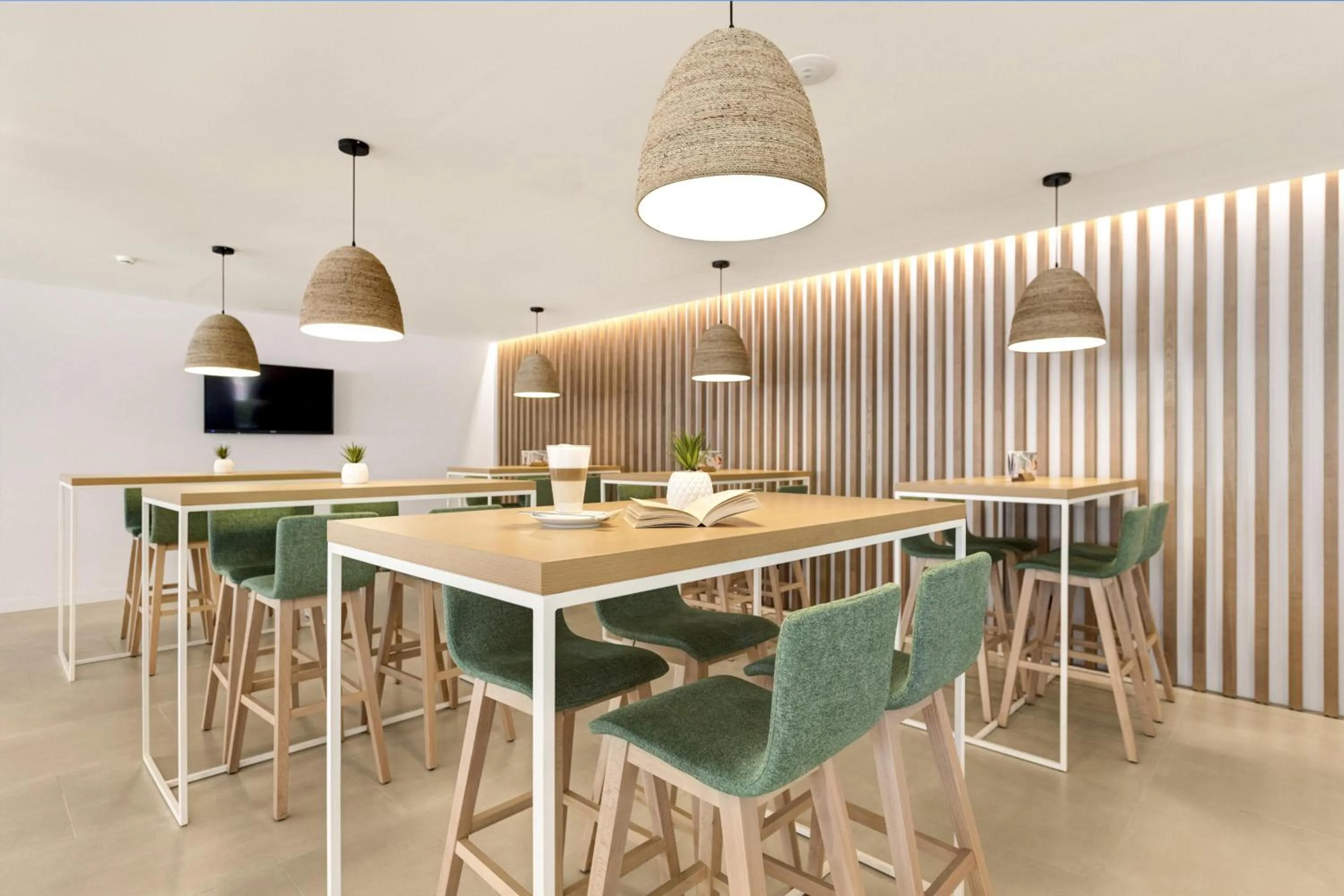 Lounge or bar in THB Gran Playa - Adults Only