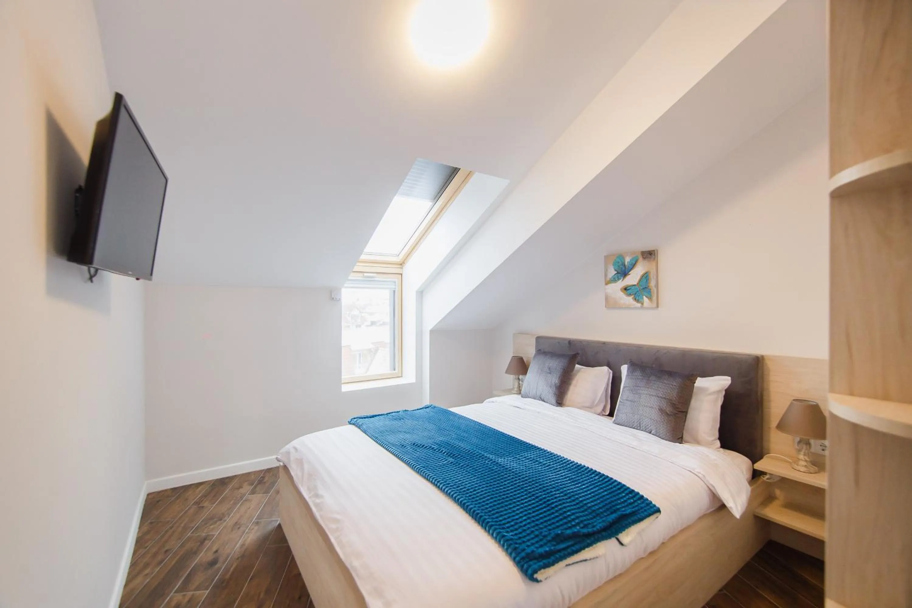 Skylight Loft near City Center