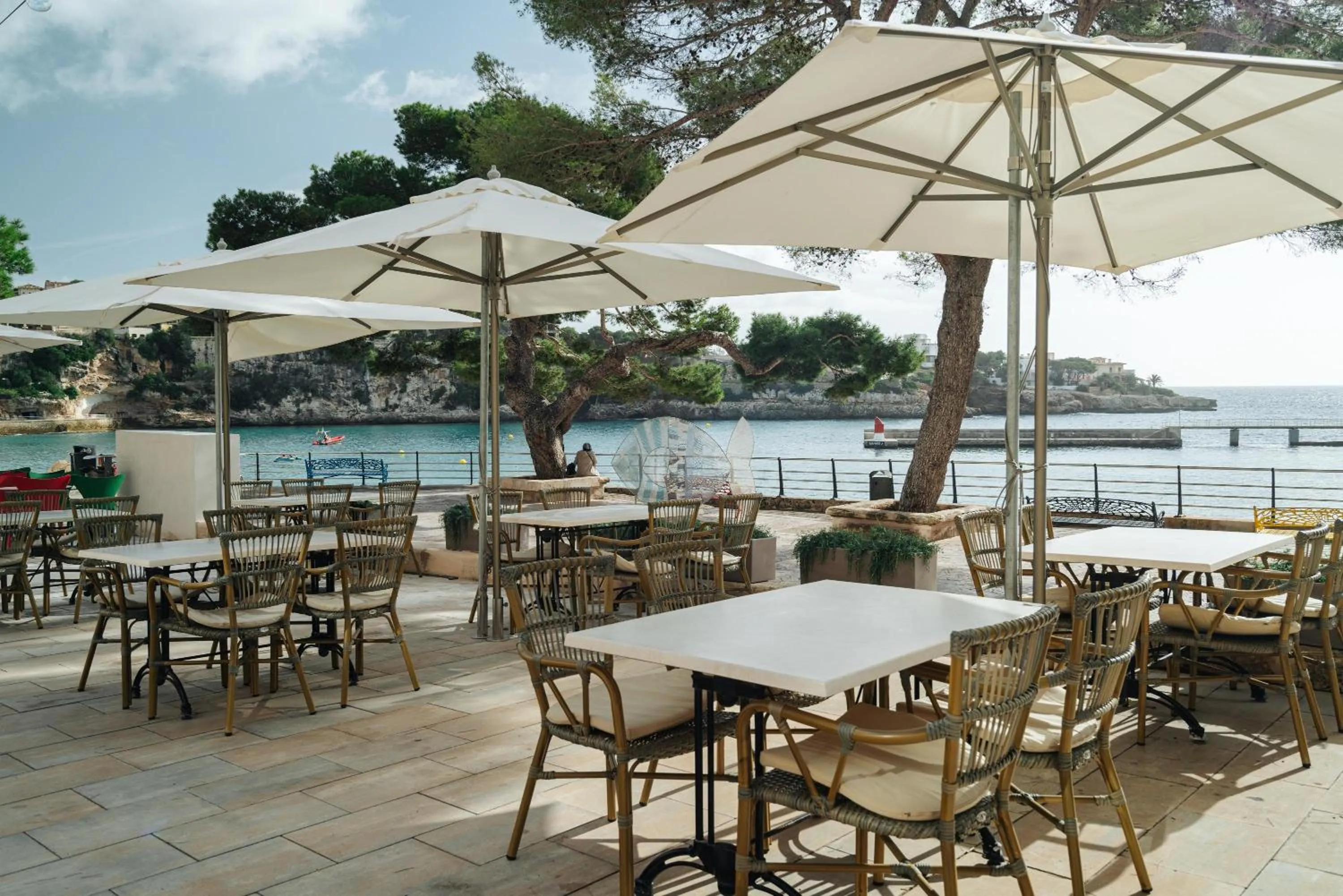 Lounge or bar in THB Felip - Adults Only