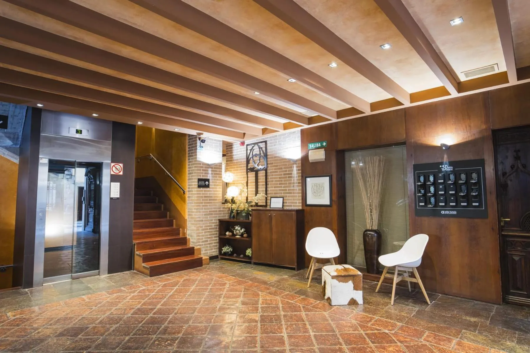 Lobby or reception in Hotel Alda Castillo de Olite