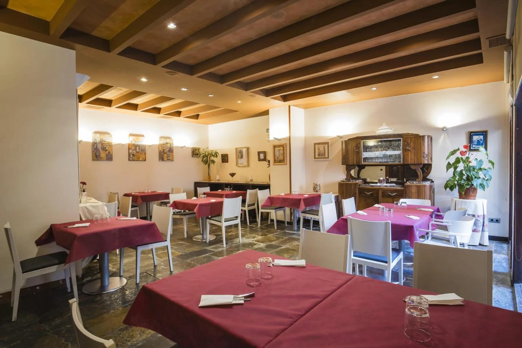 Lounge or bar in Hotel Alda Castillo de Olite