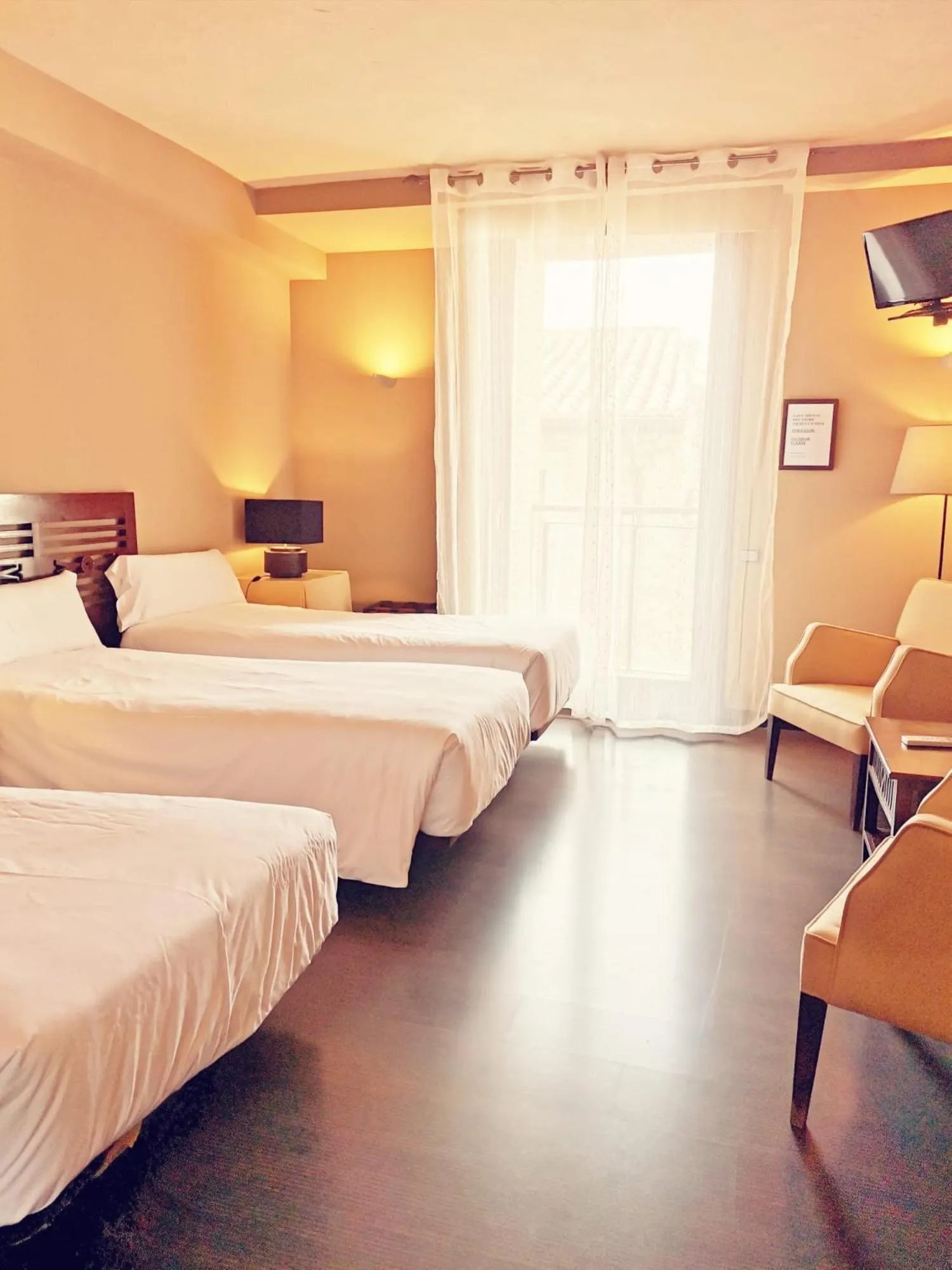 Photo of the whole room, Bed in Hotel La Joyosa Guarda