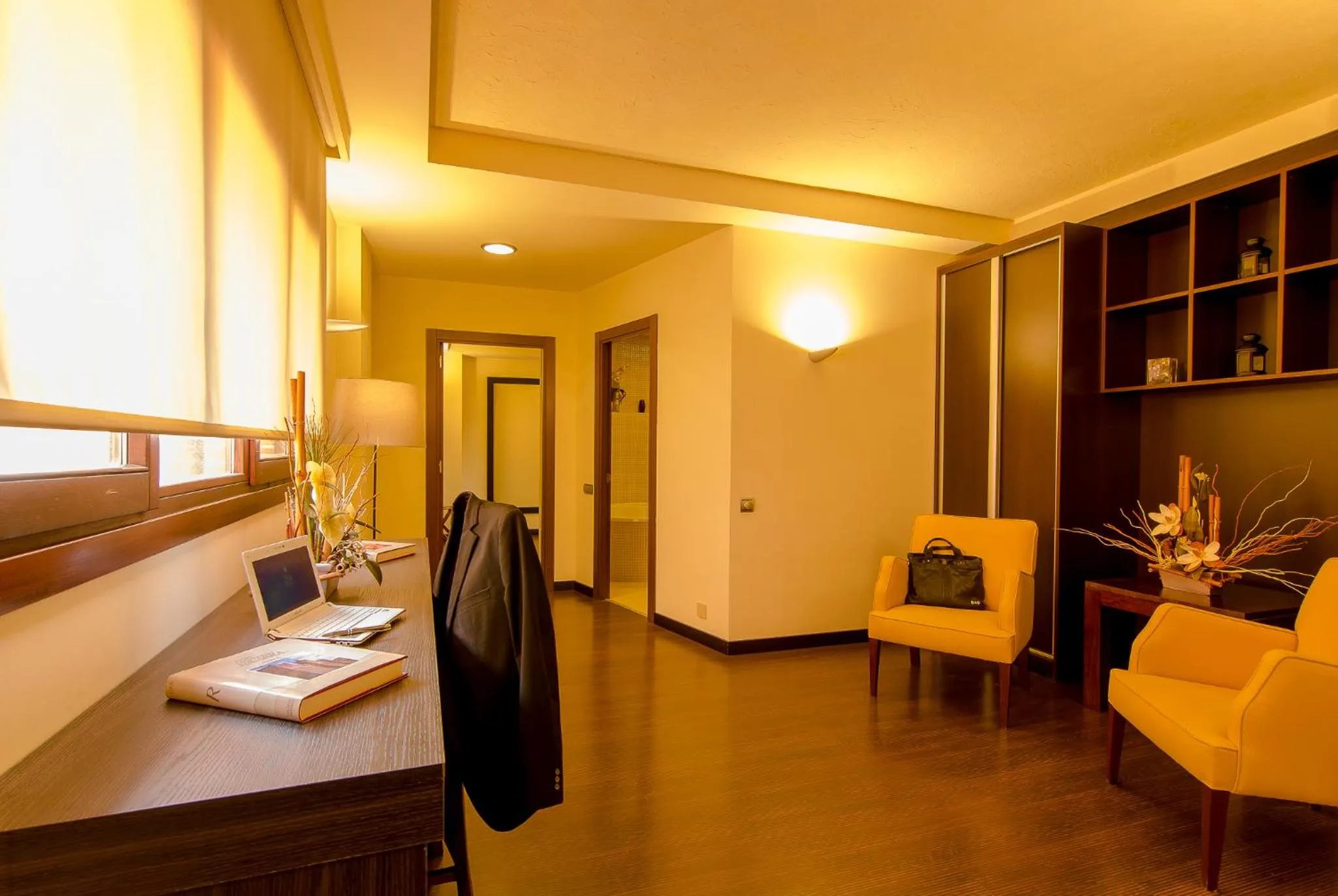 Seating area, Restaurant/Places to Eat in Hotel La Joyosa Guarda