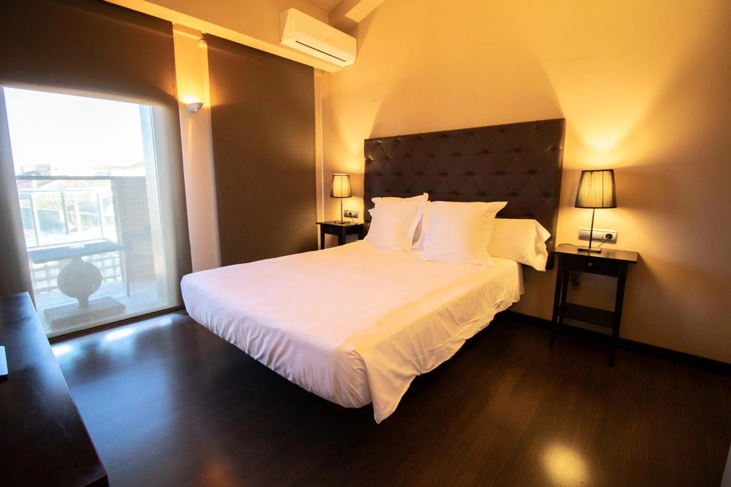 Photo of the whole room, Bed in Hotel La Joyosa Guarda