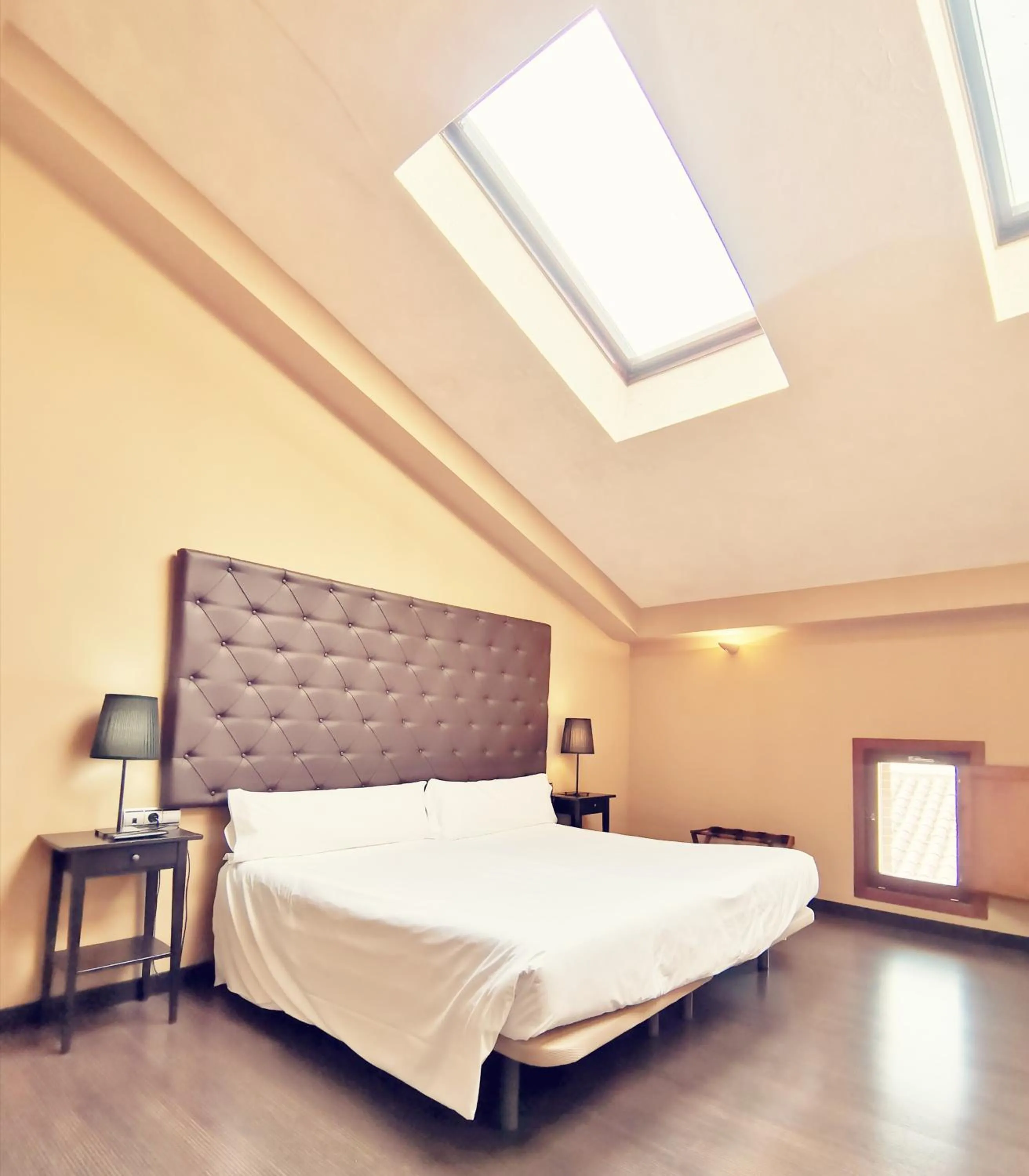 View (from property/room), Bed in Hotel La Joyosa Guarda