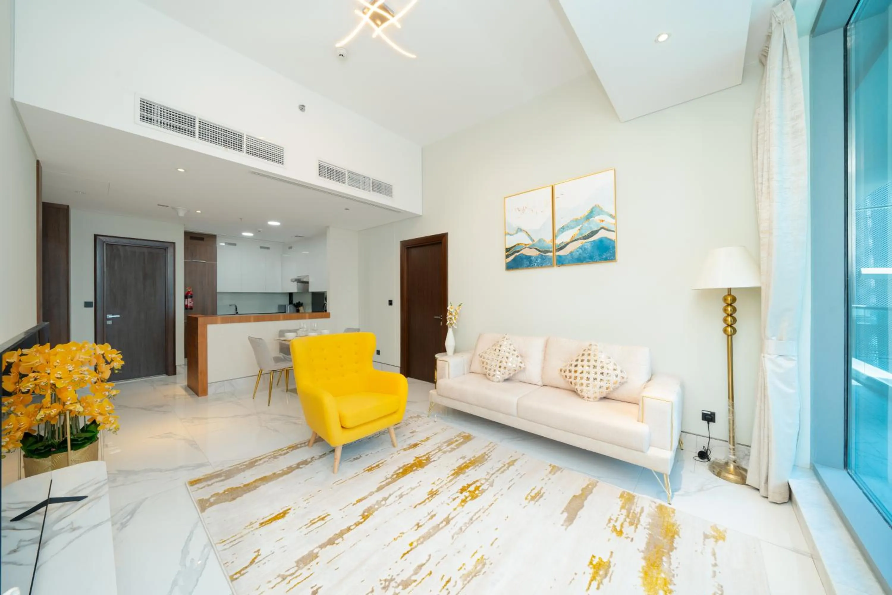 Living room in SIMPLY COMFORT in J ONE Tower