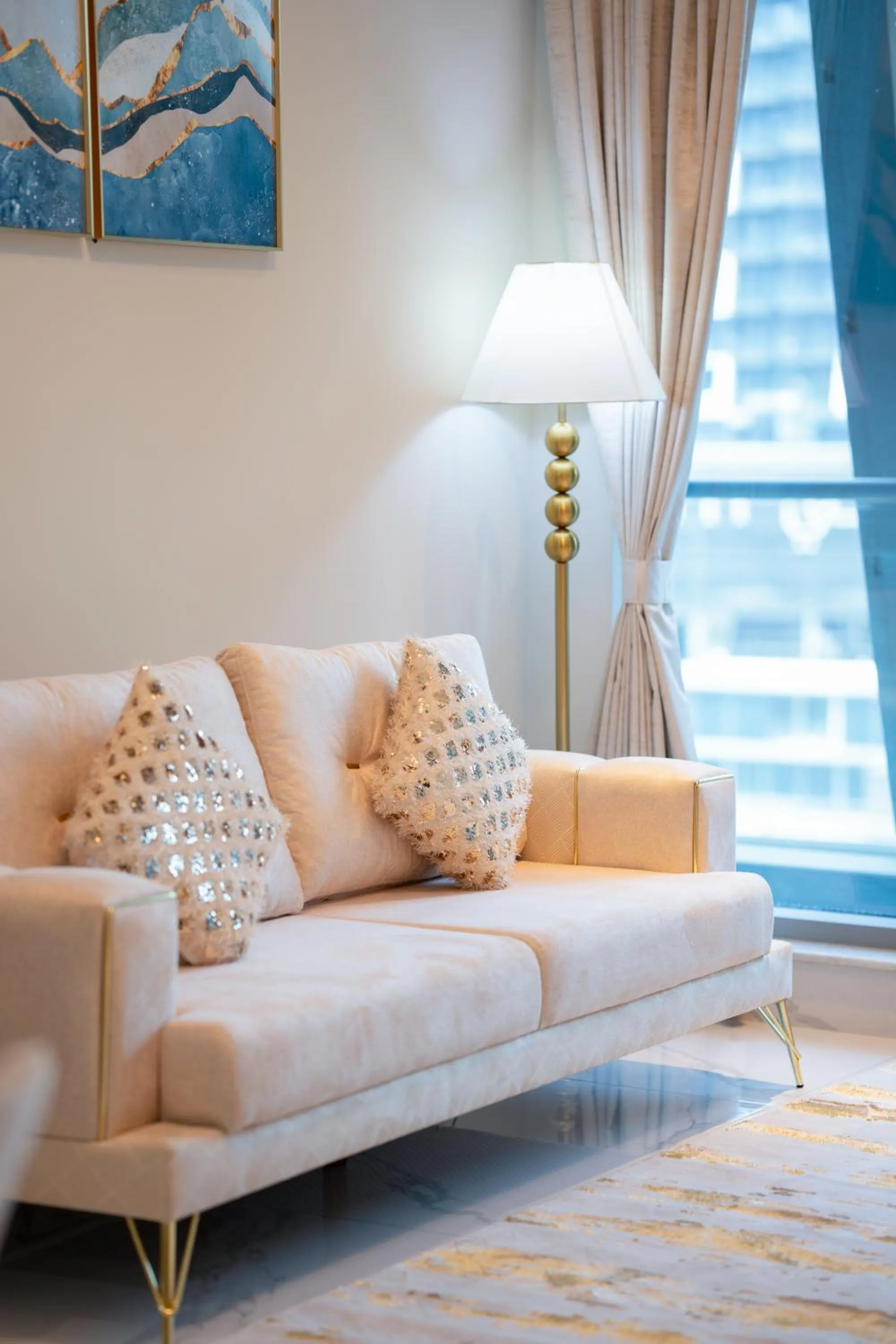 Living room in SIMPLY COMFORT in J ONE Tower