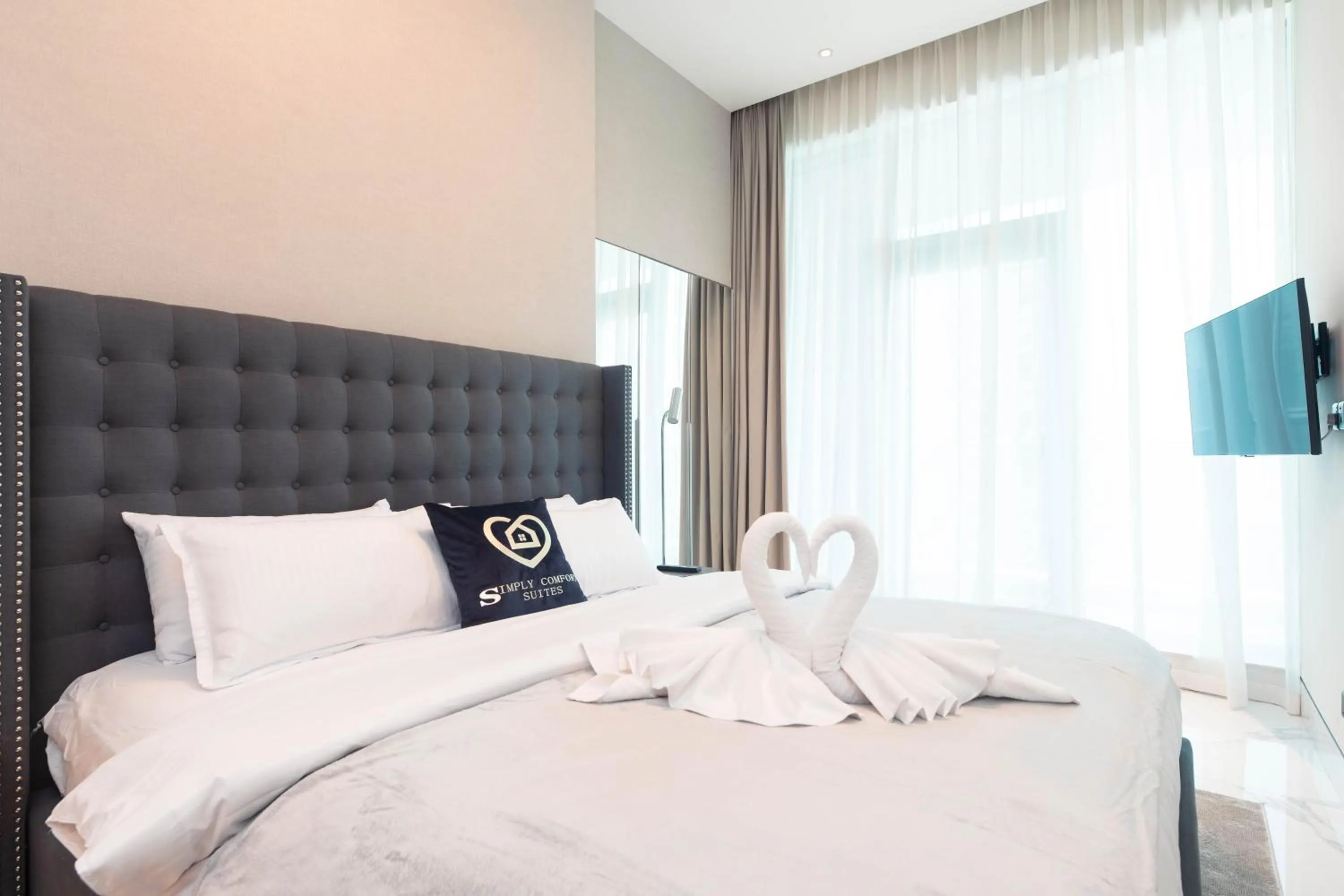 Bed in SIMPLY COMFORT in J ONE Tower