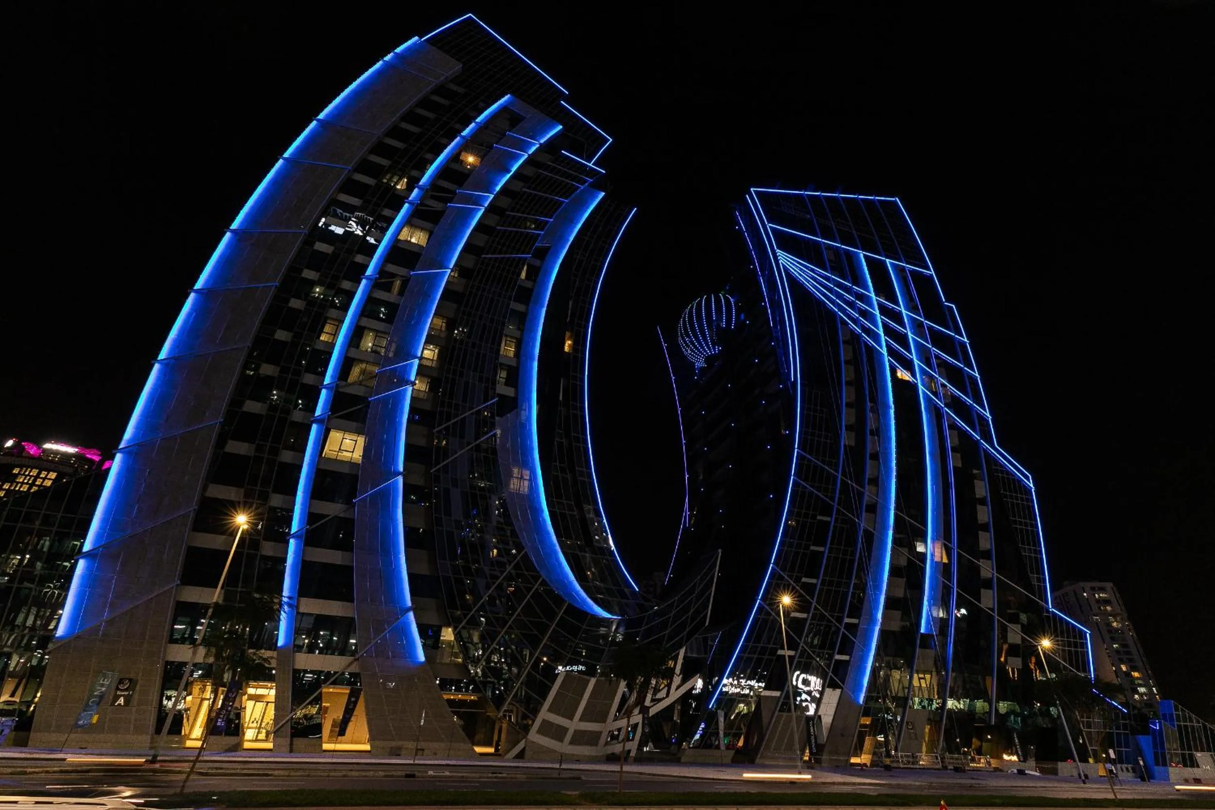 Property building in SIMPLY COMFORT in J ONE Tower