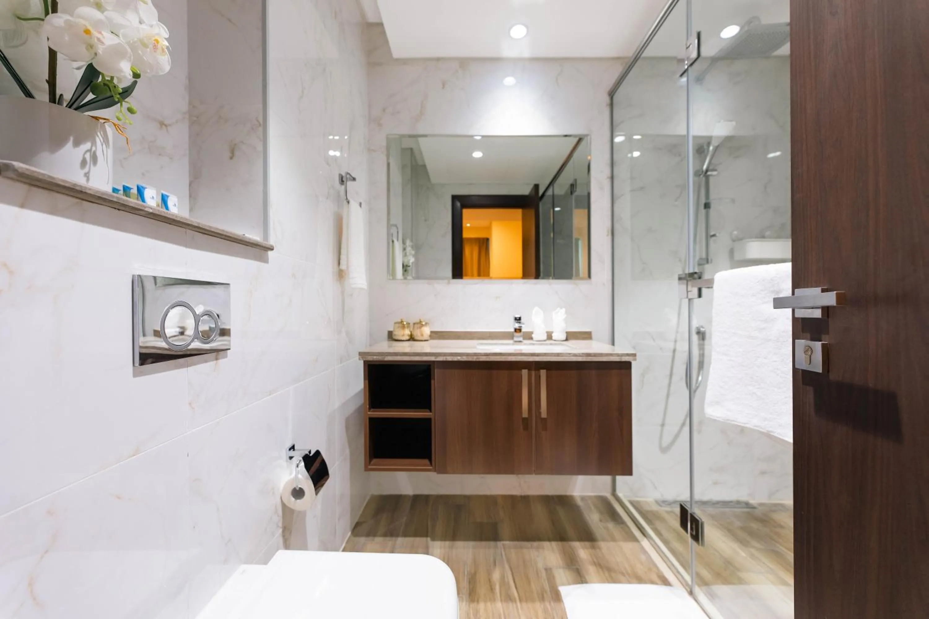 Shower in SIMPLY COMFORT in J ONE Tower