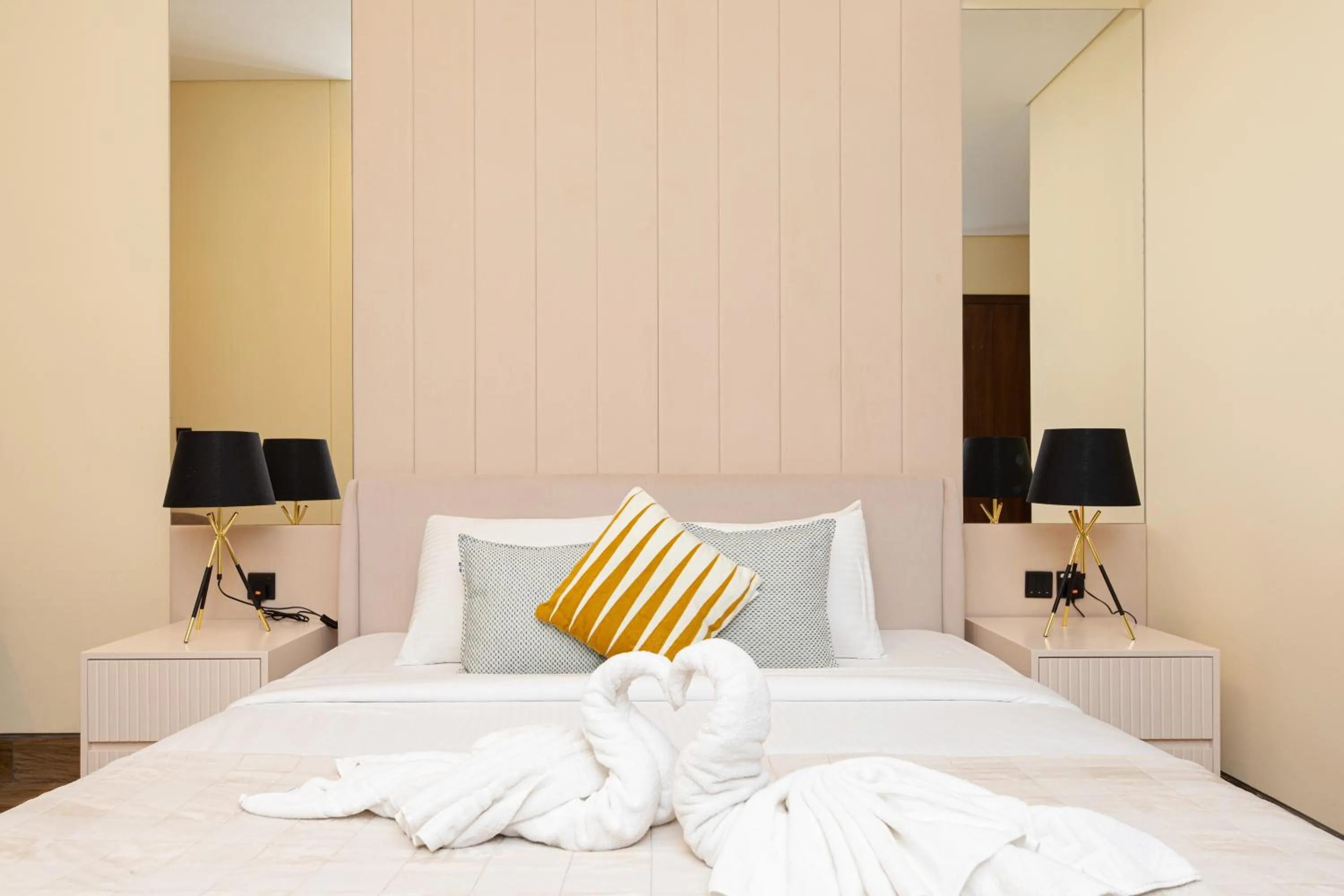 Bed in SIMPLY COMFORT in J ONE Tower