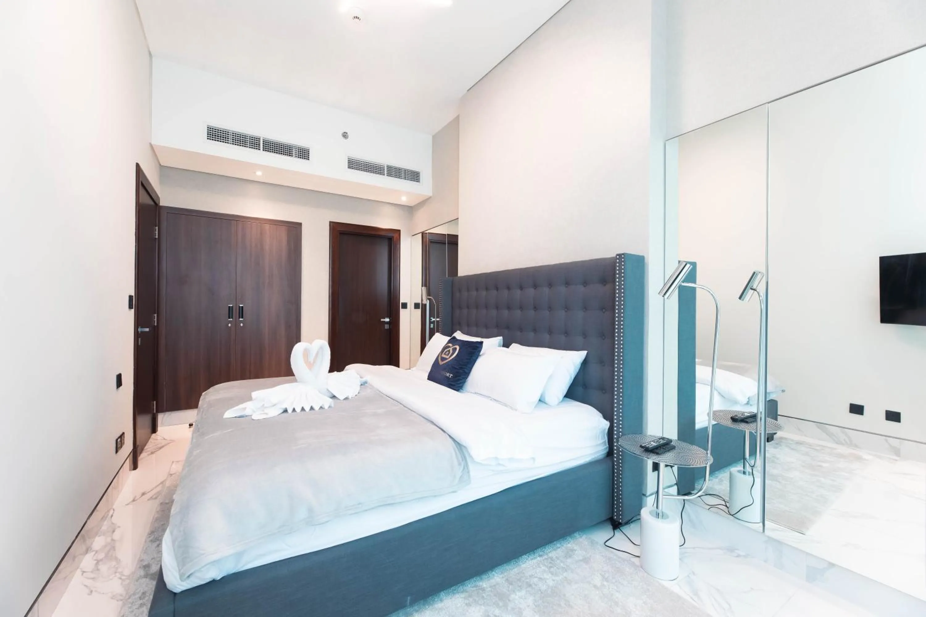 Bed in SIMPLY COMFORT in J ONE Tower