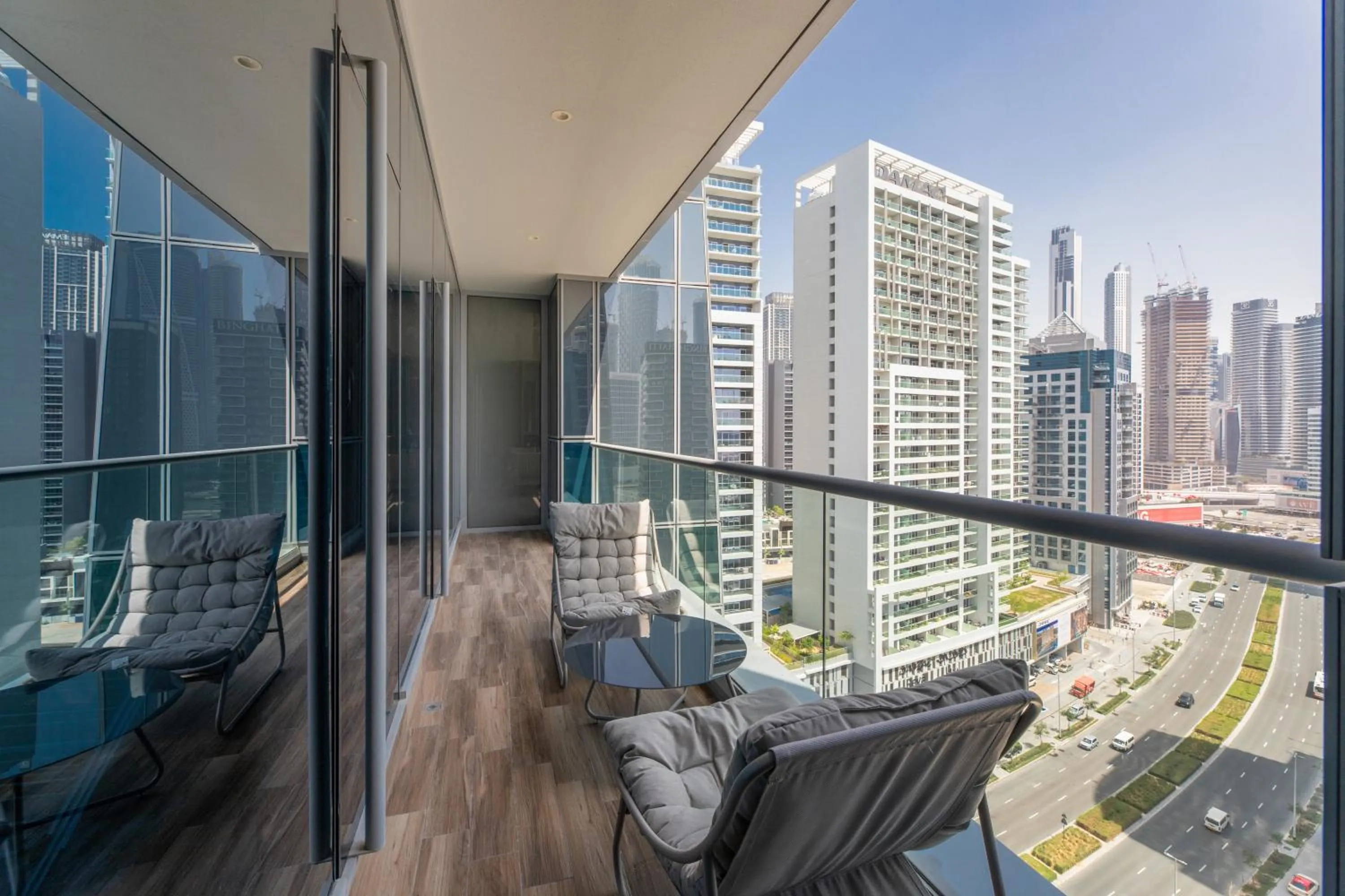 Day in SIMPLY COMFORT in J ONE Tower