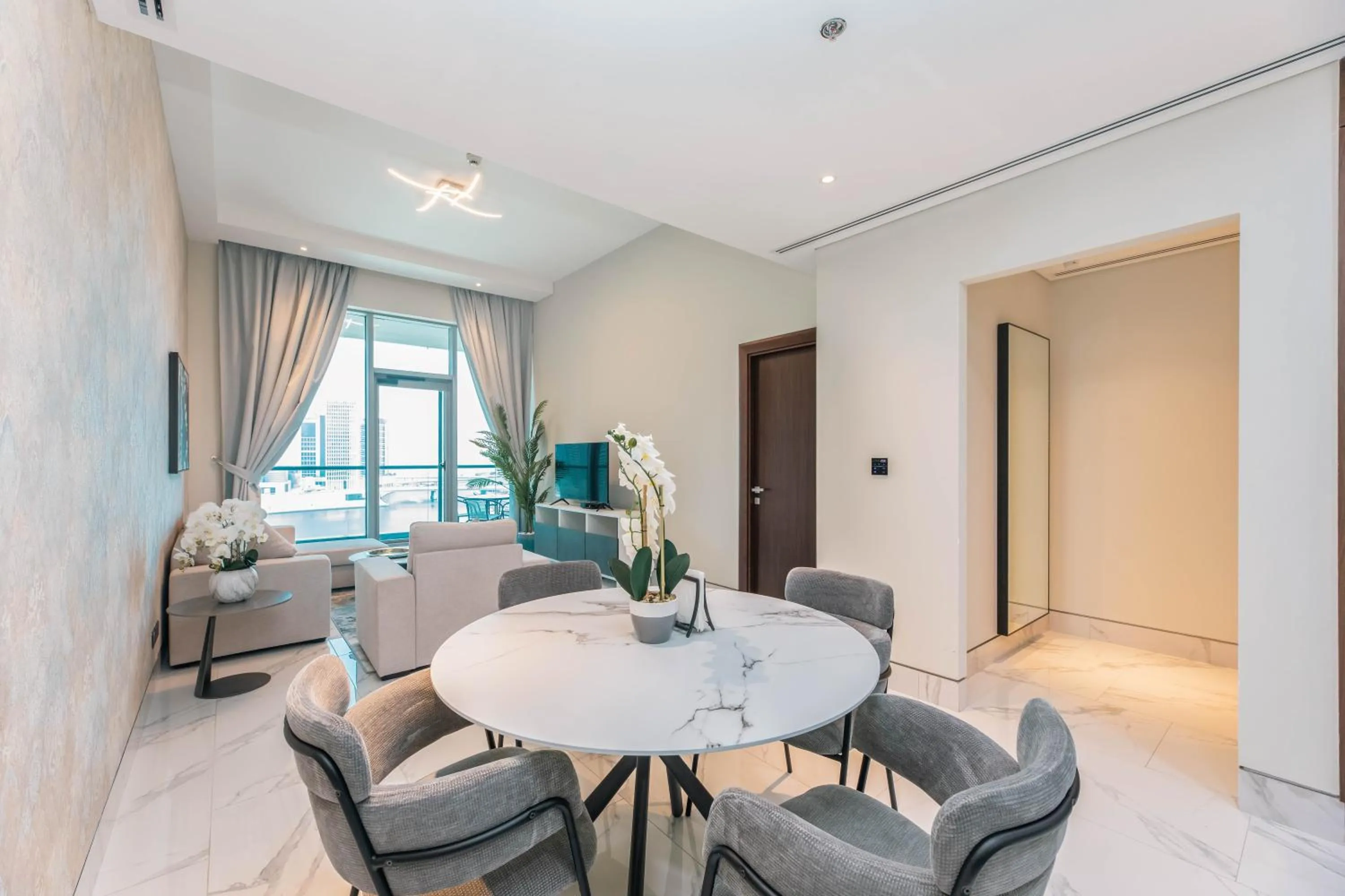 Living room in SIMPLY COMFORT in J ONE Tower