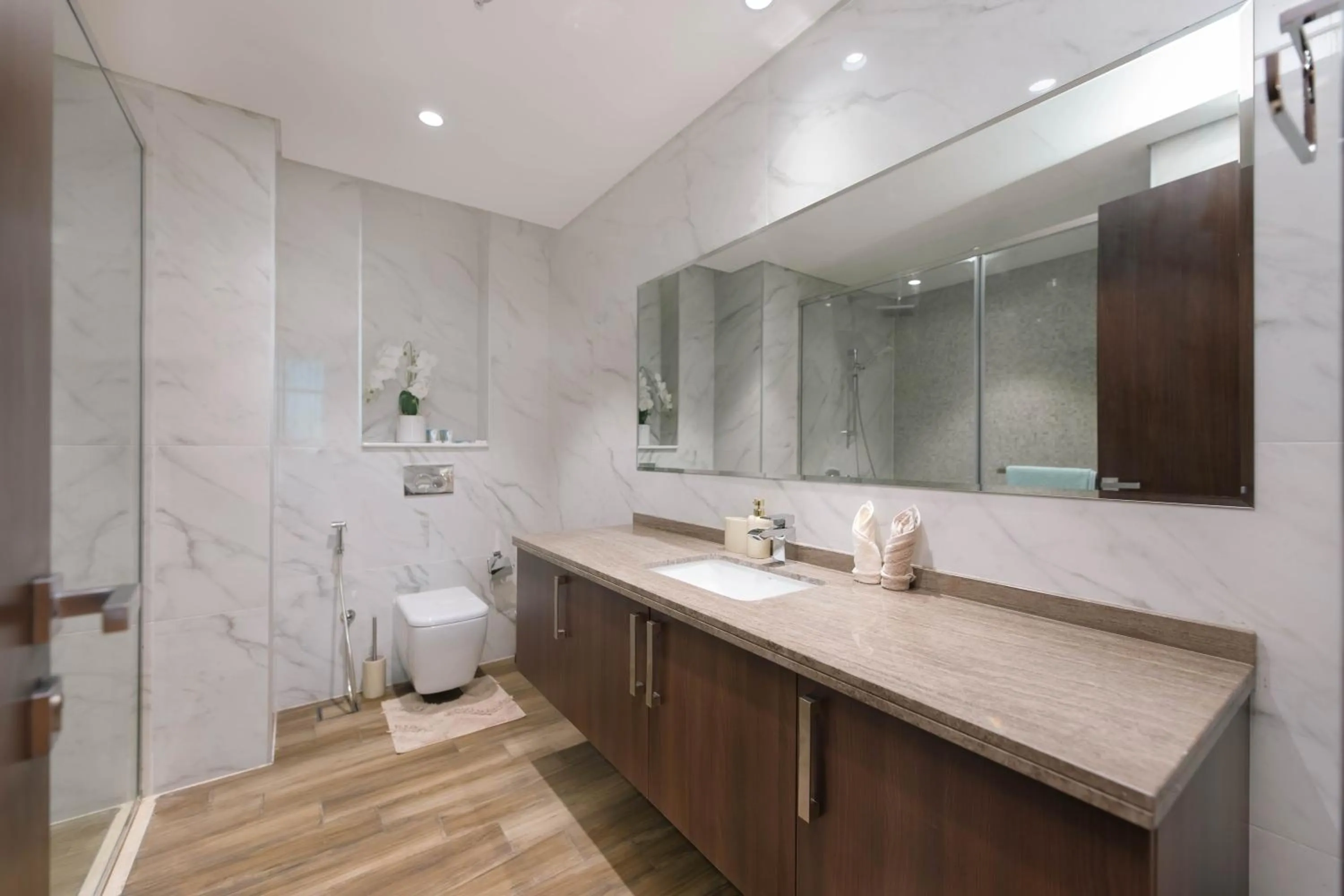 Shower in SIMPLY COMFORT in J ONE Tower