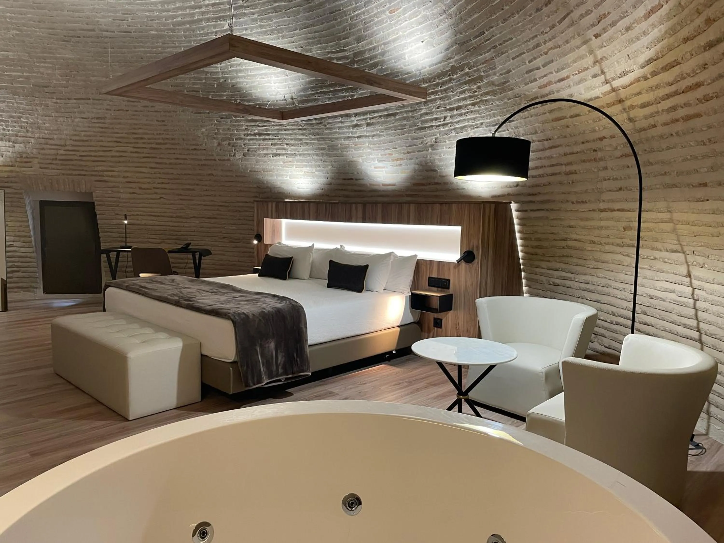 Photo of the whole room, Bed in Hotel Maria Cristina