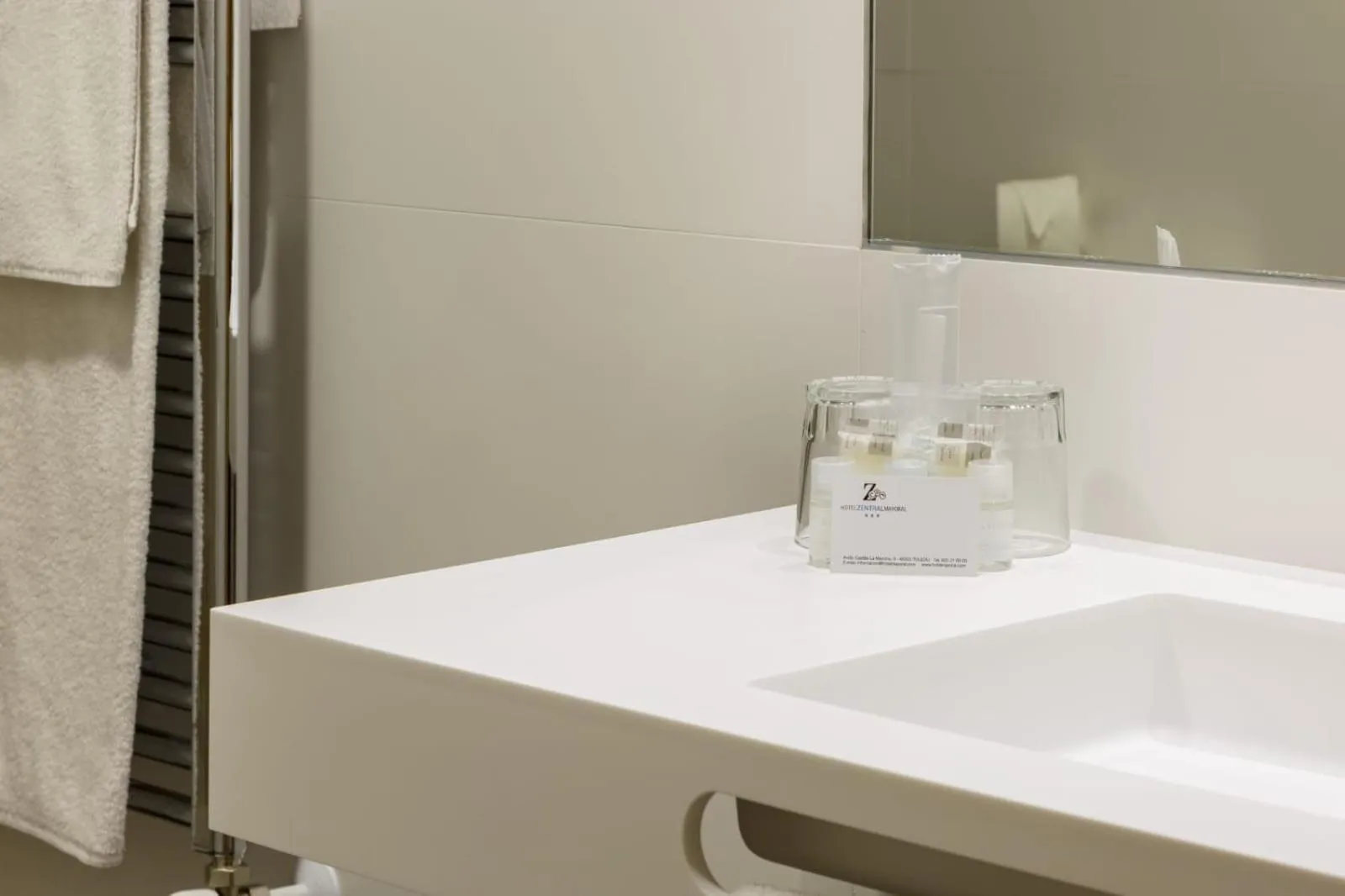 Bathroom in Hotel Zentral Mayoral