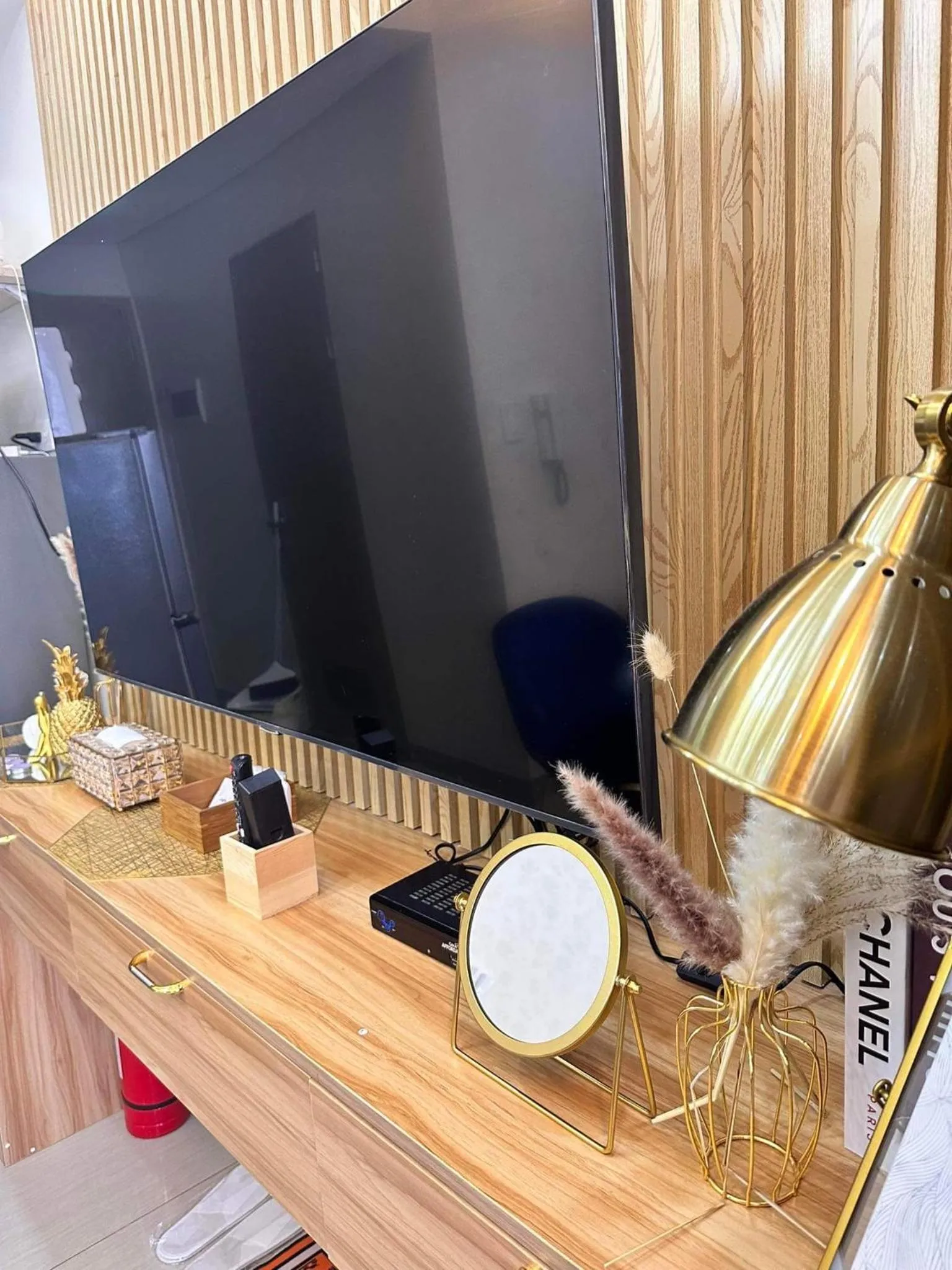 Deluxe Suites Razelles 2 at Shore 2 Residences Tower 1