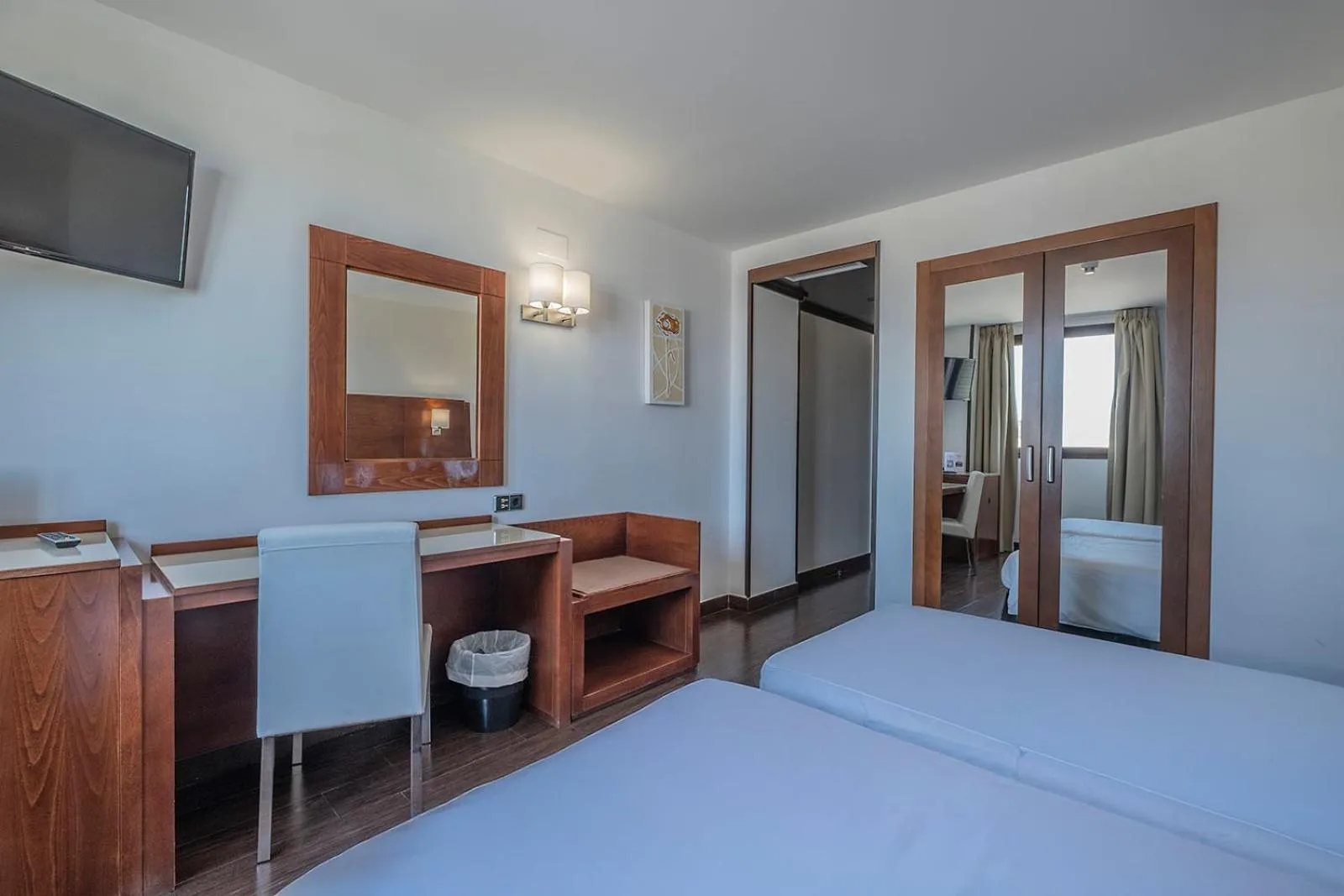 Photo of the whole room, Bed in Hotel Hidalgo