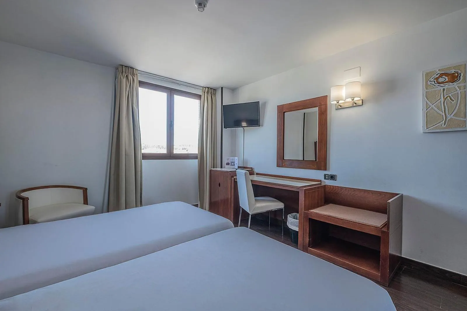 Photo of the whole room, Bed in Hotel Hidalgo