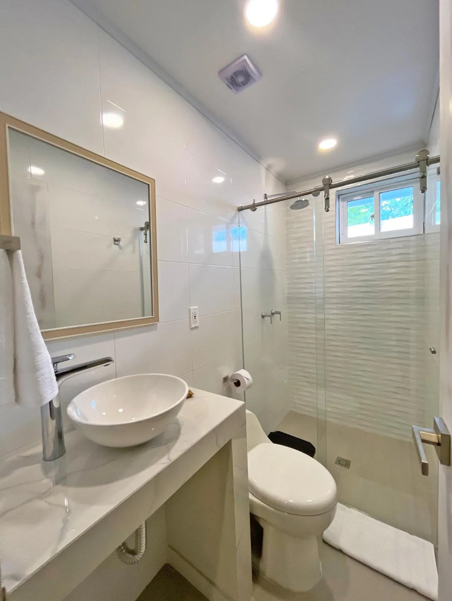 Shower in Zaba Beach House