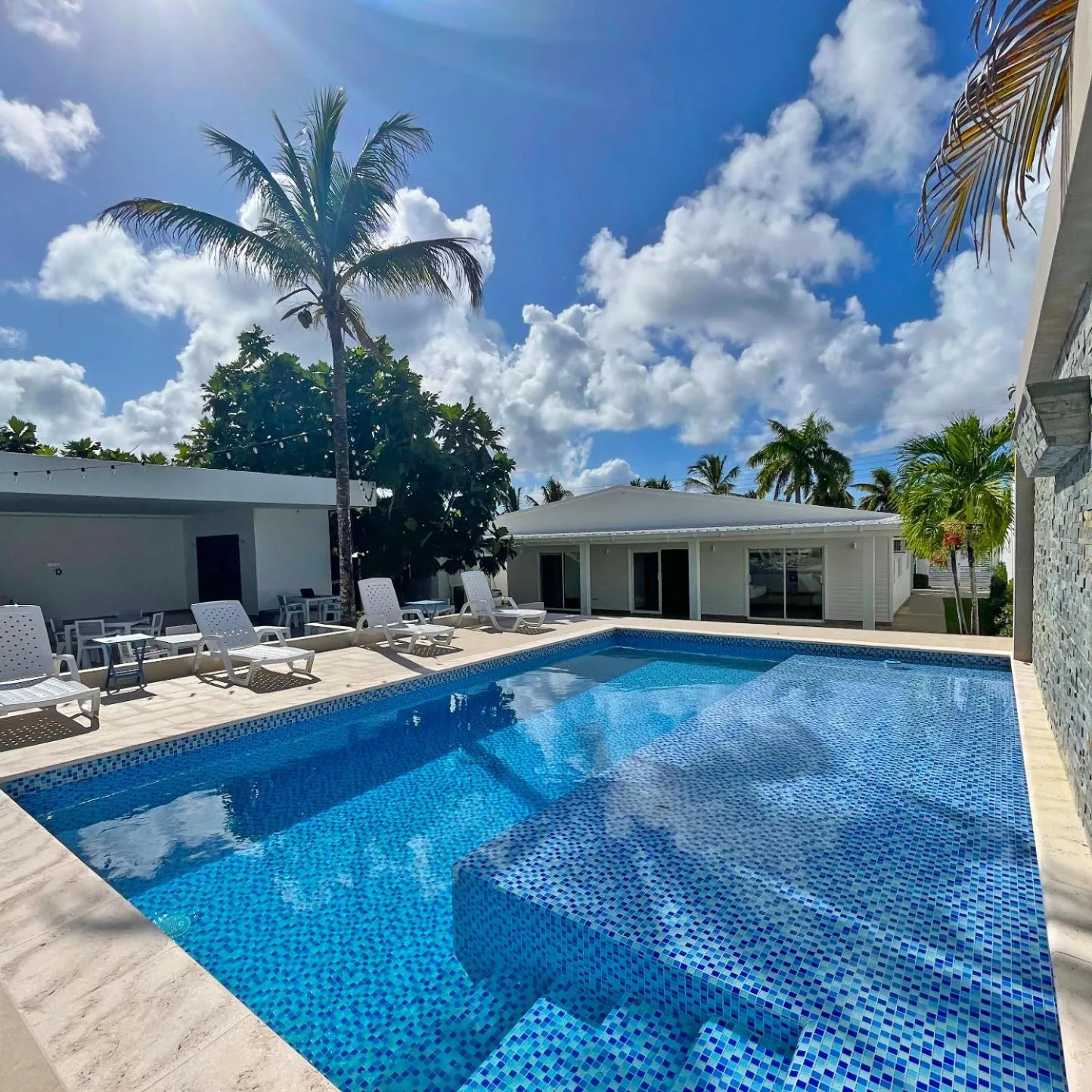 Swimming pool in Zaba Beach House