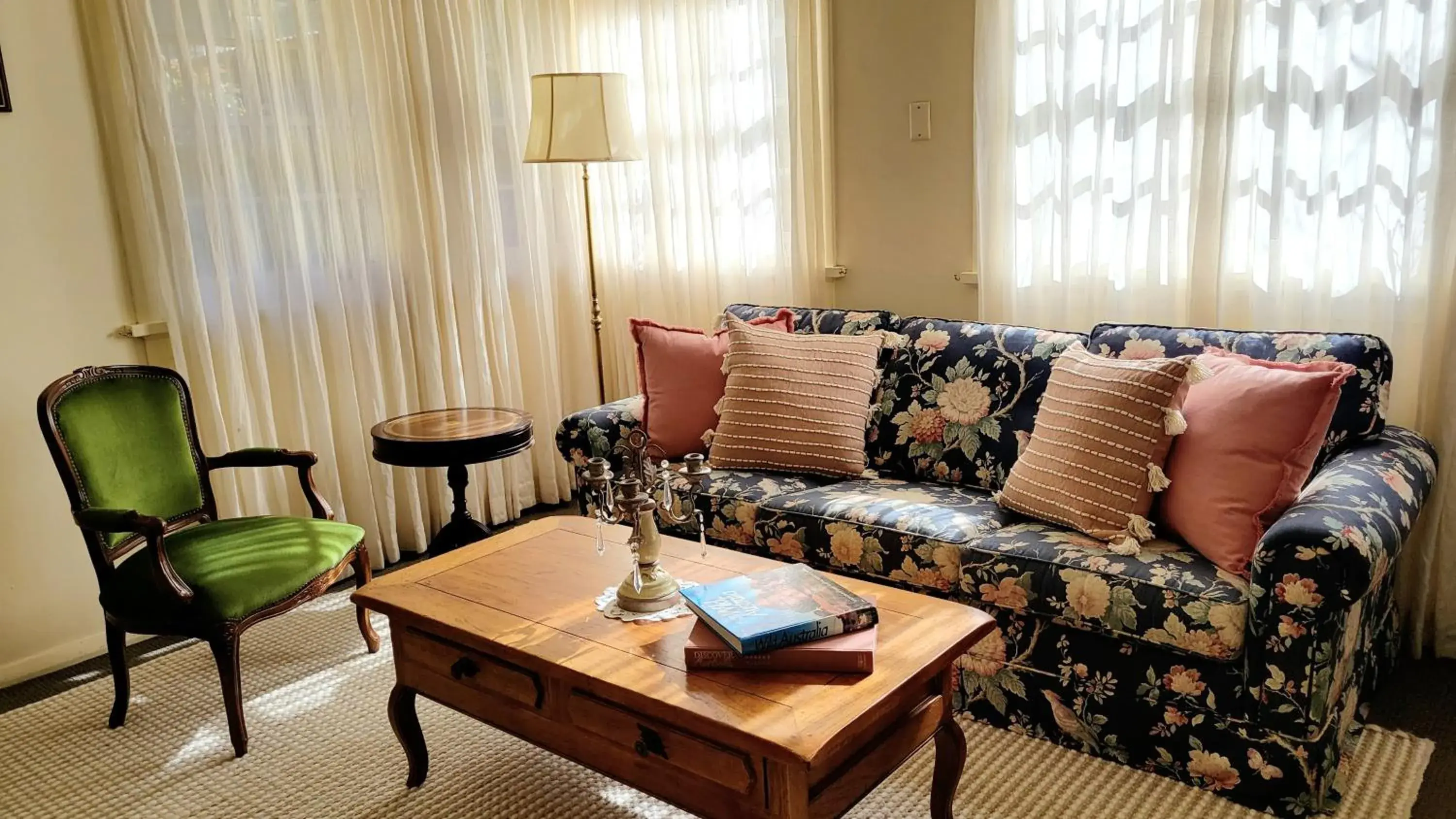 Family Bungalow in Leura House Family Bungalow in Leura House