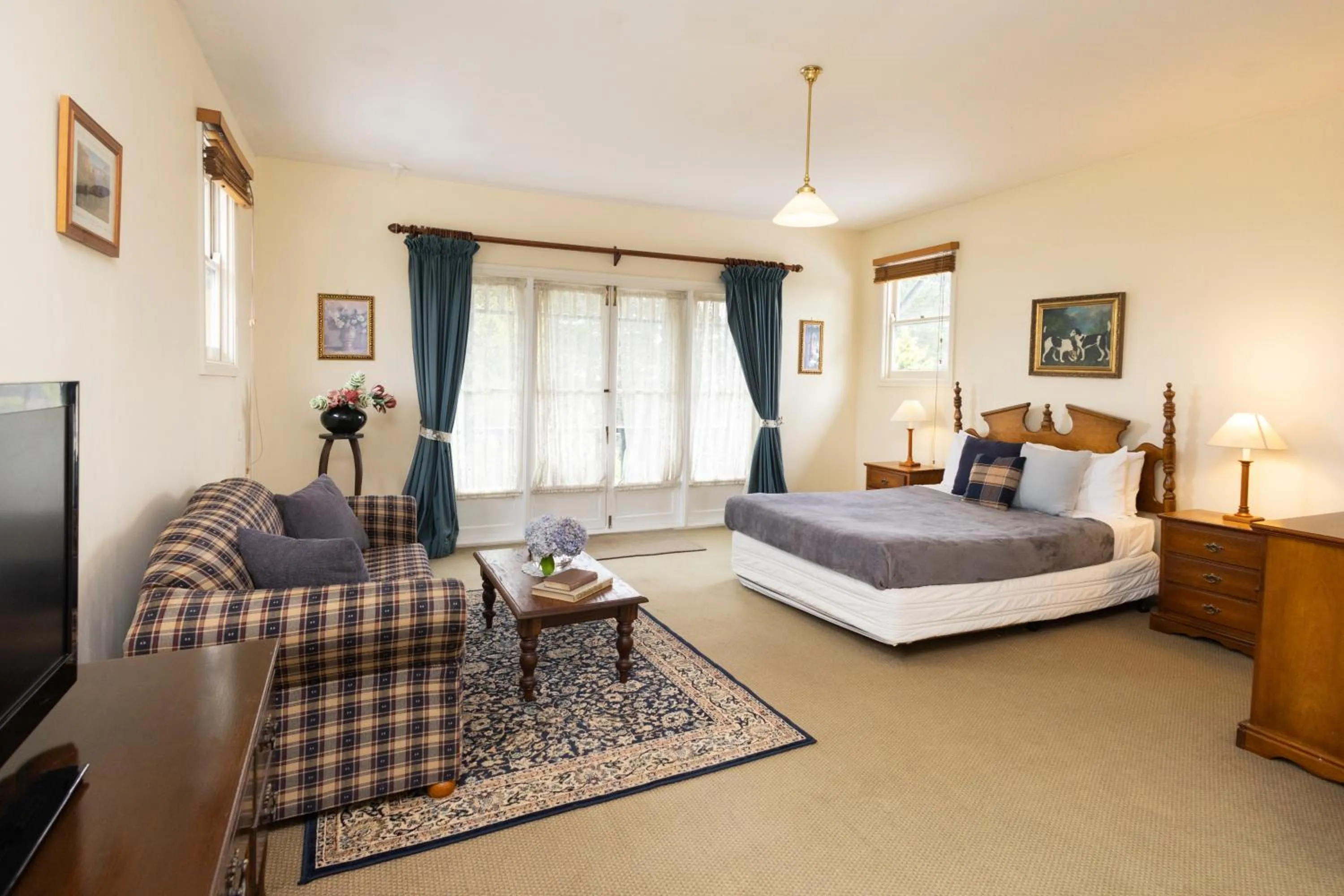 Bedroom, Bed in Leura House