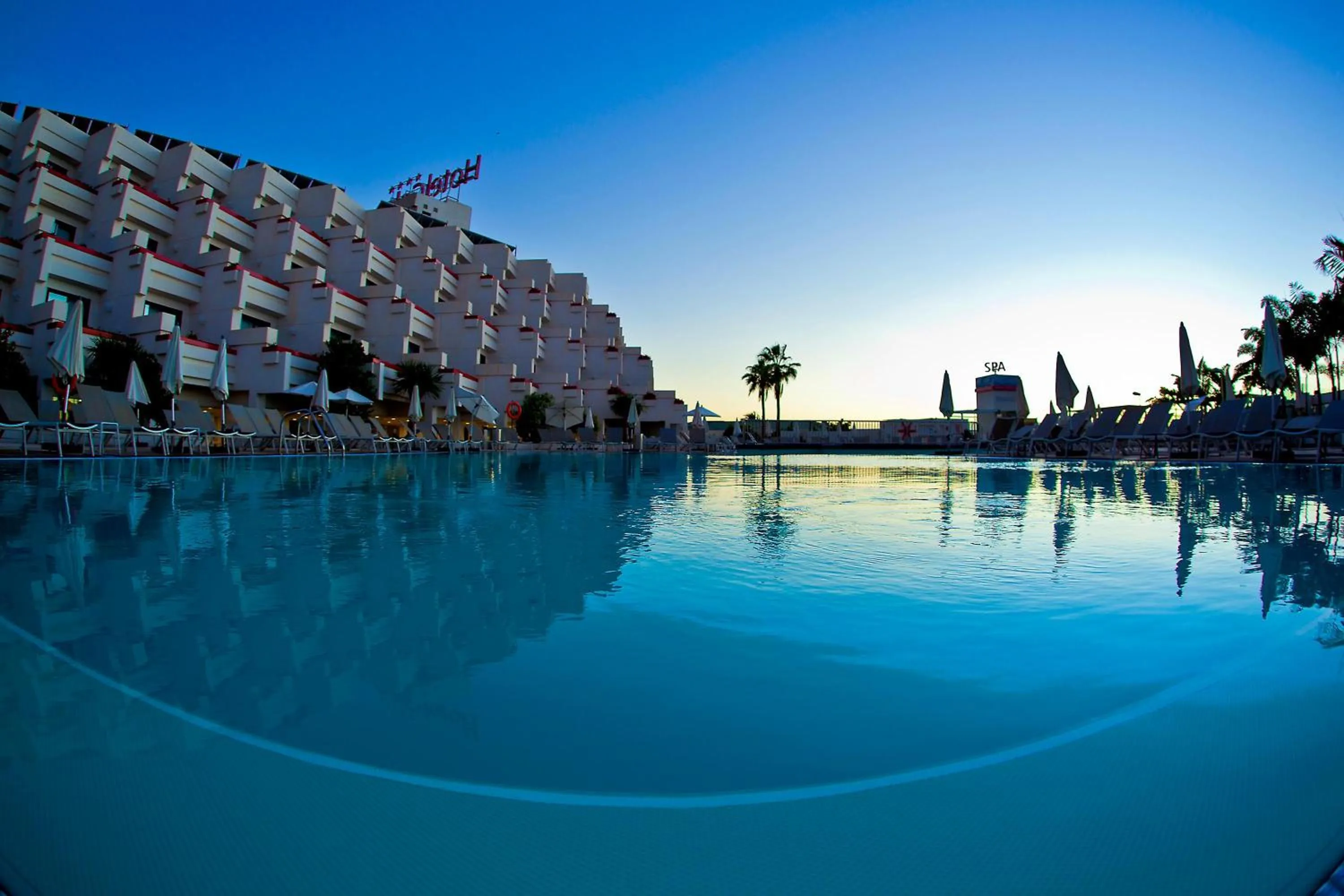 Swimming pool in Alexandre Gala