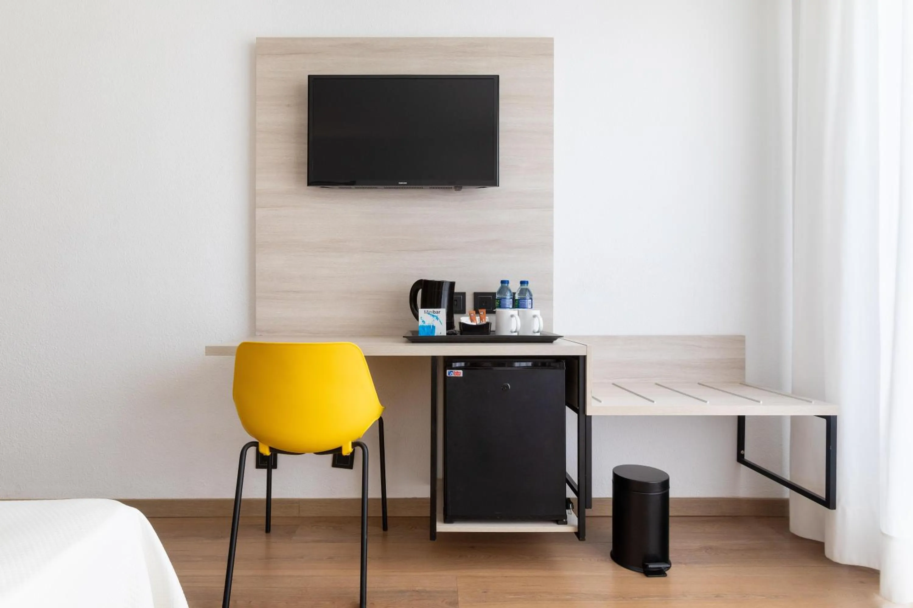 Photo of the whole room, Bed in Alexandre Gala