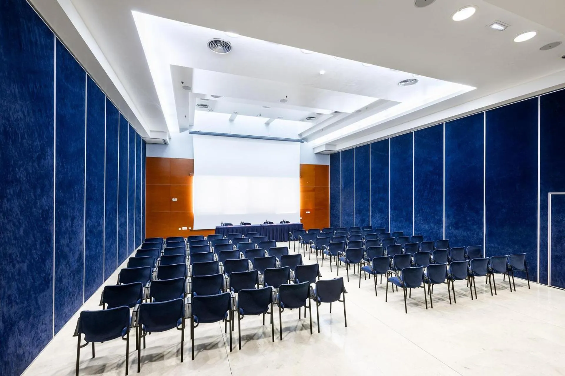 Meeting/conference room in Alexandre Gala