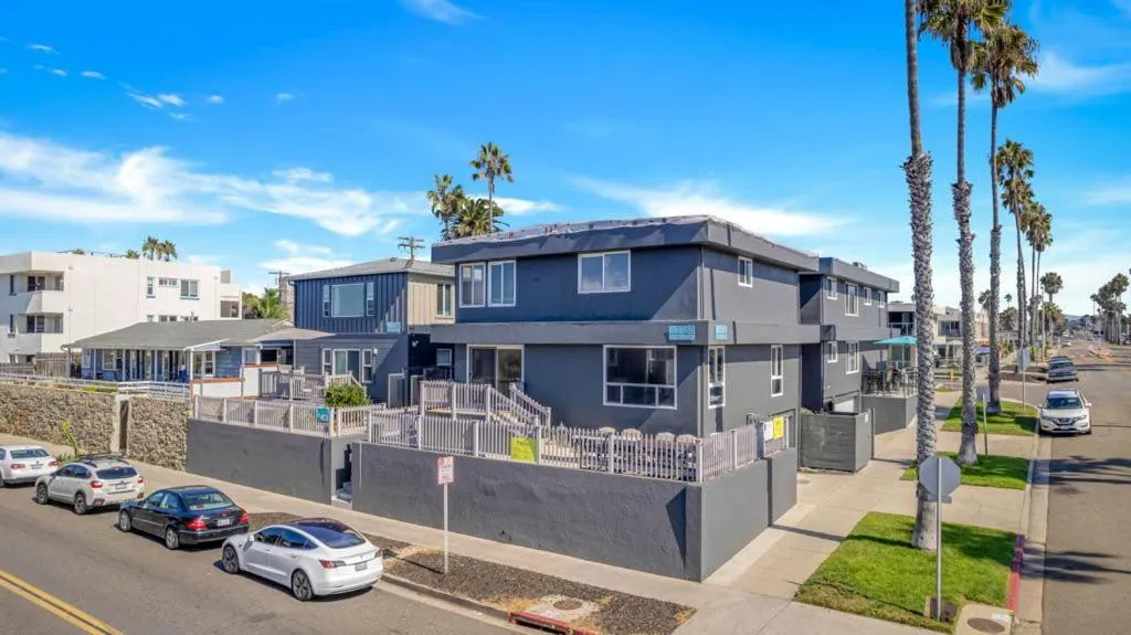 Property building in Tower 9 #4