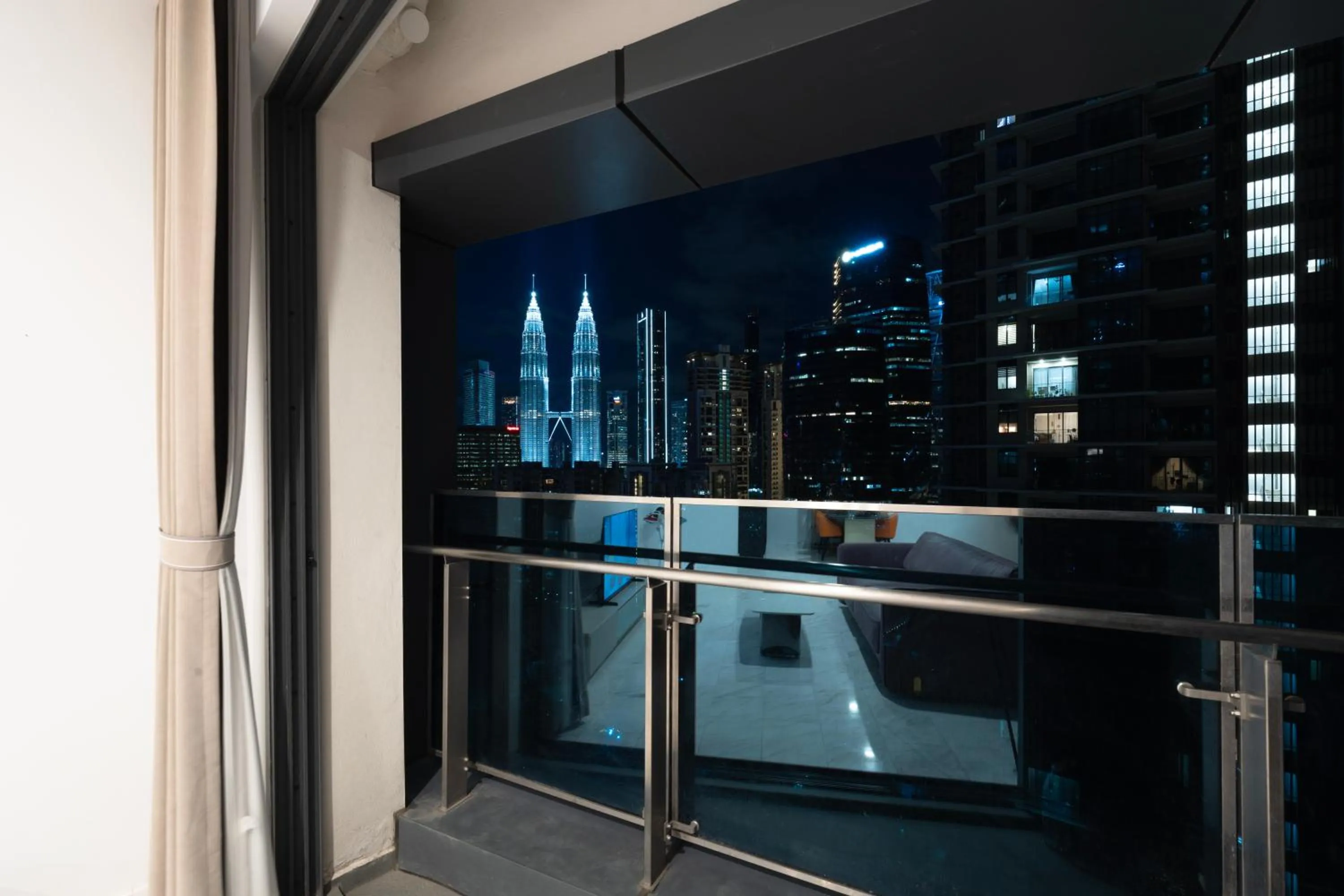 Balcony/Terrace in MOONWAY SUITES At EATON KLCC