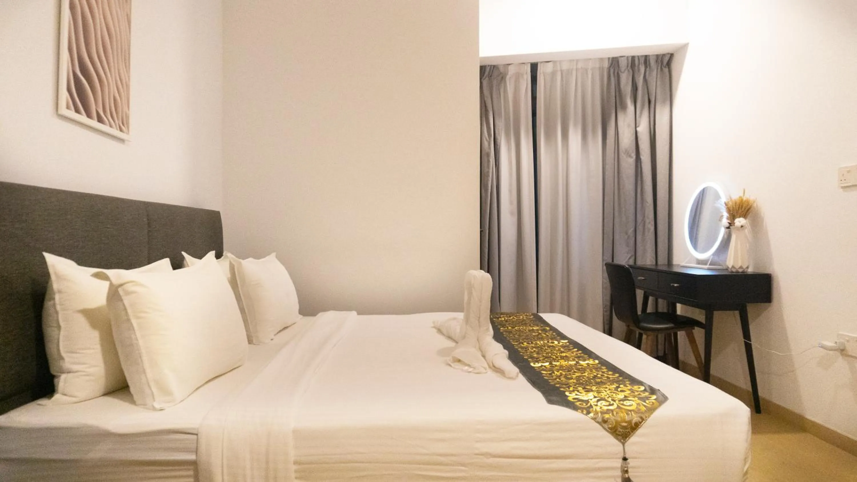 Bed in MOONWAY SUITES At EATON KLCC