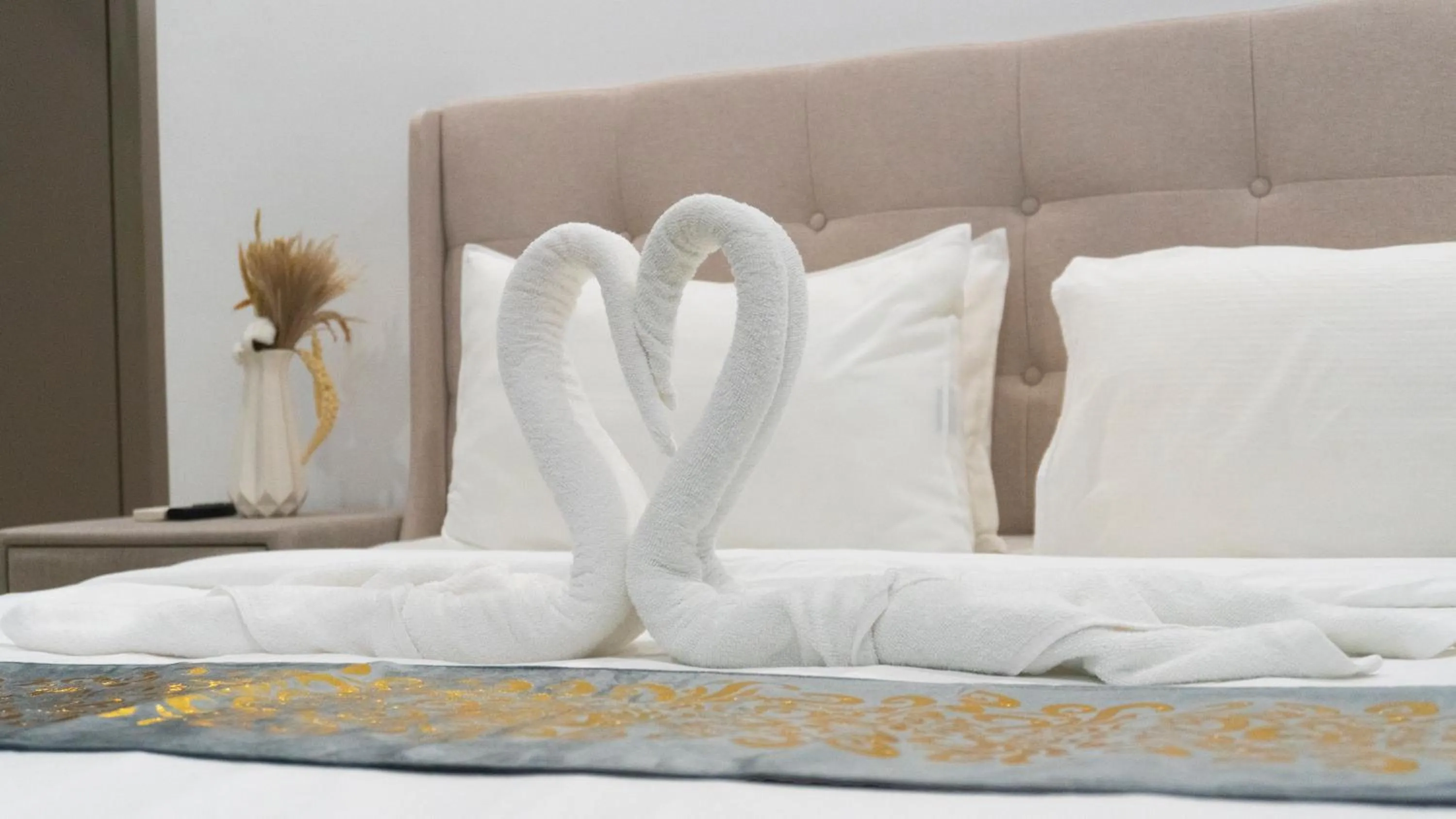 Bed in MOONWAY SUITES At EATON KLCC