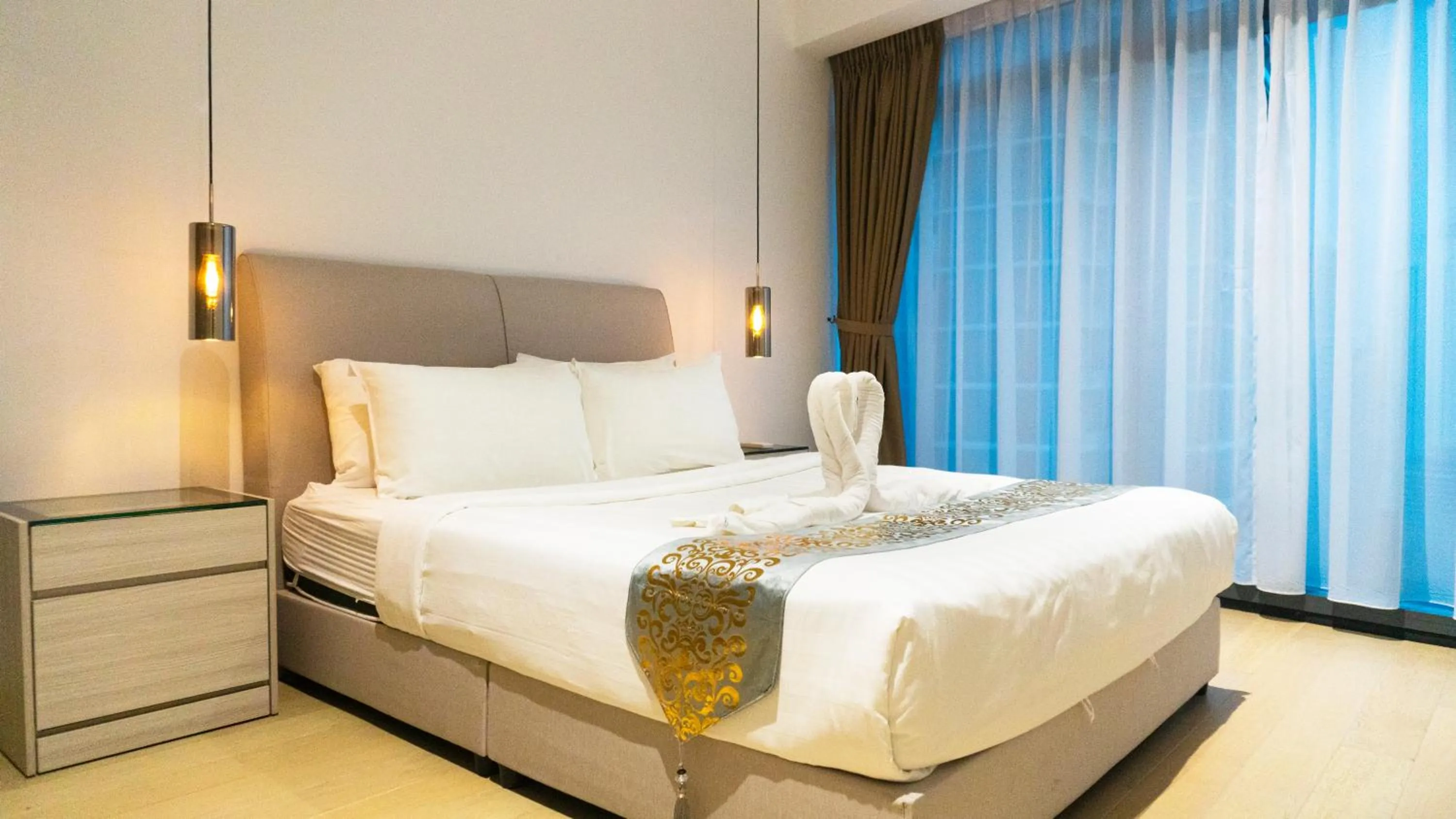 Bed in MOONWAY SUITES At EATON KLCC