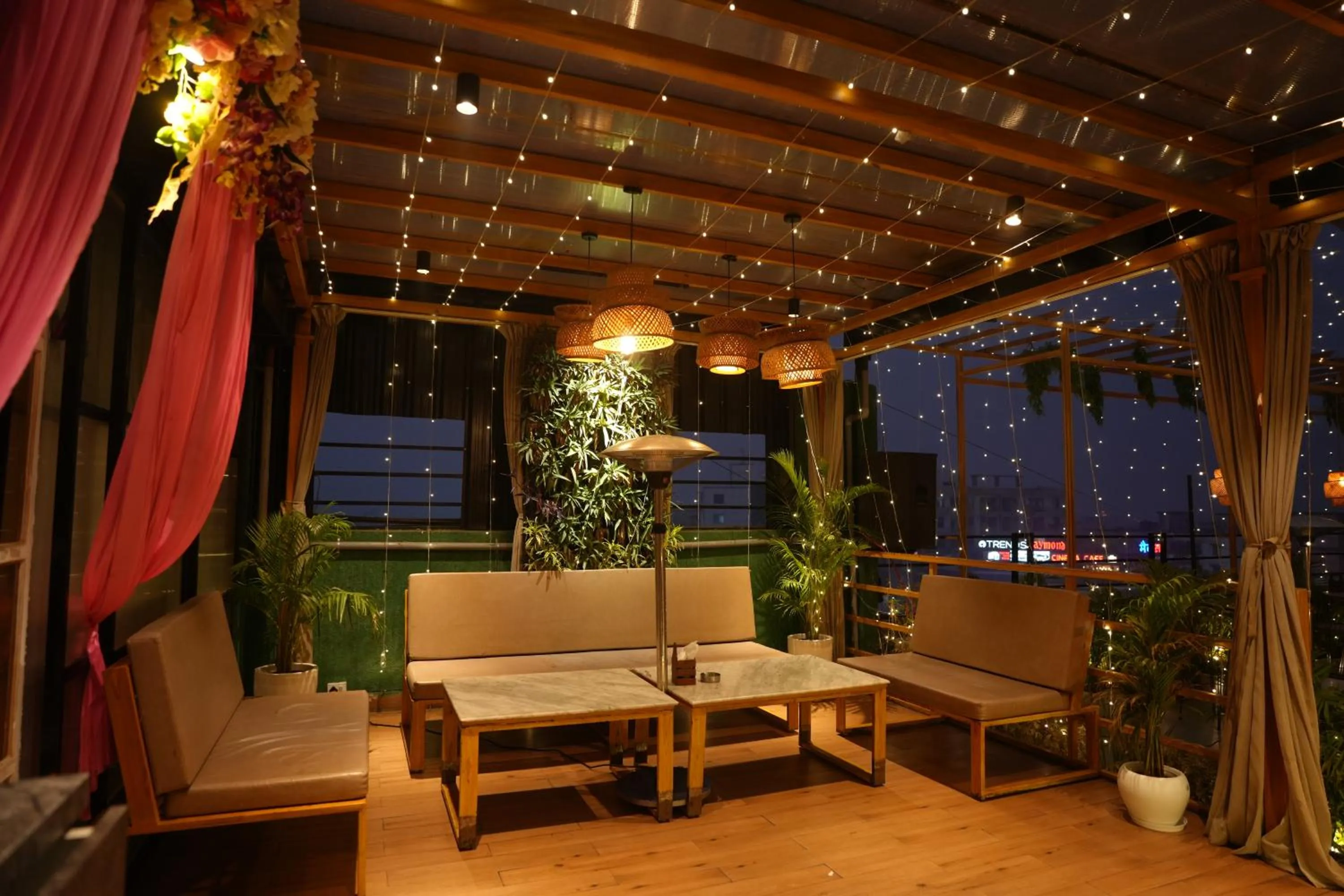 HOTEL SILKHOUSE PREMIER