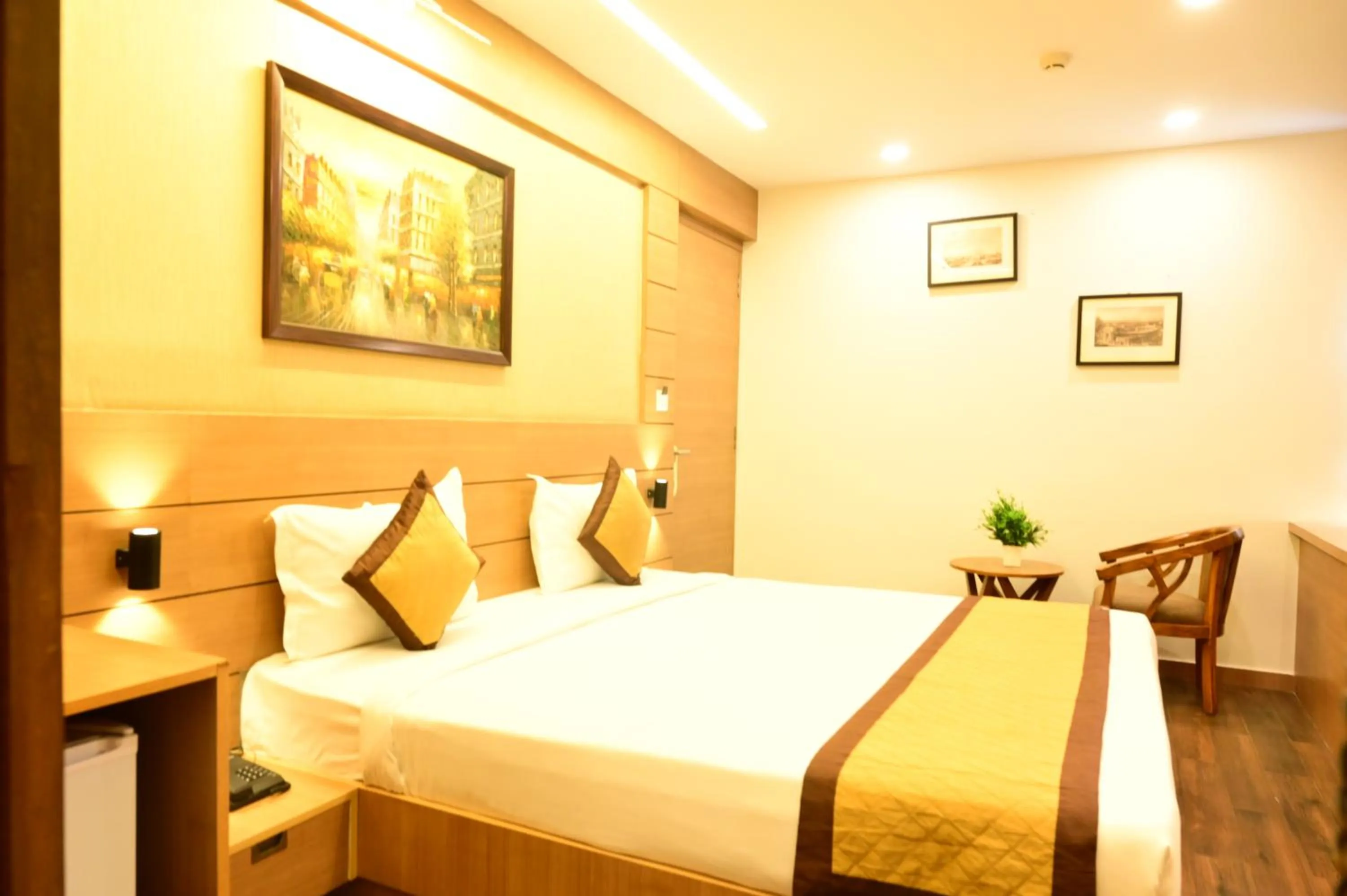 Bed in HOTEL SILKHOUSE PREMIER