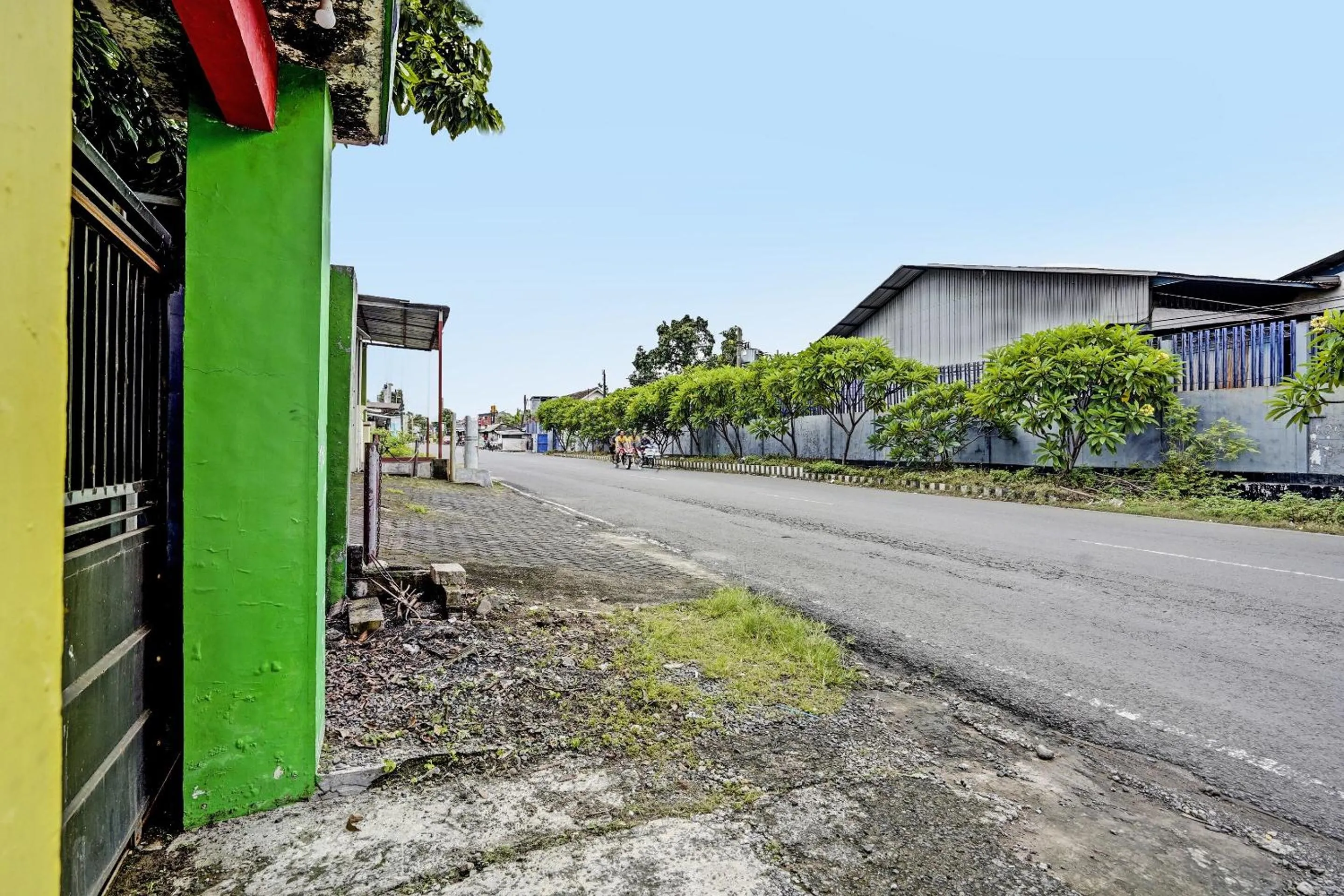 Facade/entrance in Hotel O Fun Guesthouse Syariah