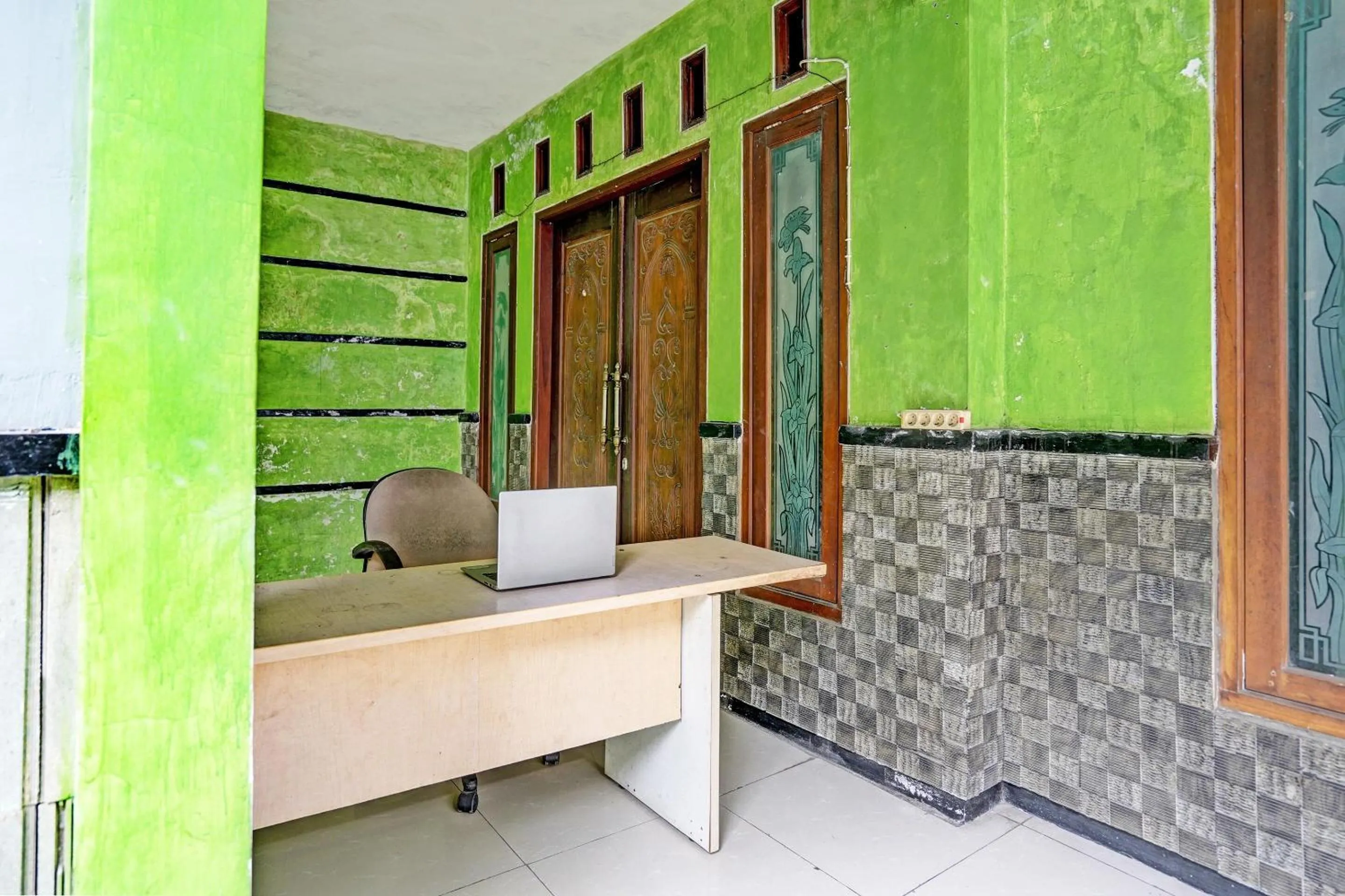 Lobby or reception in Hotel O Fun Guesthouse Syariah